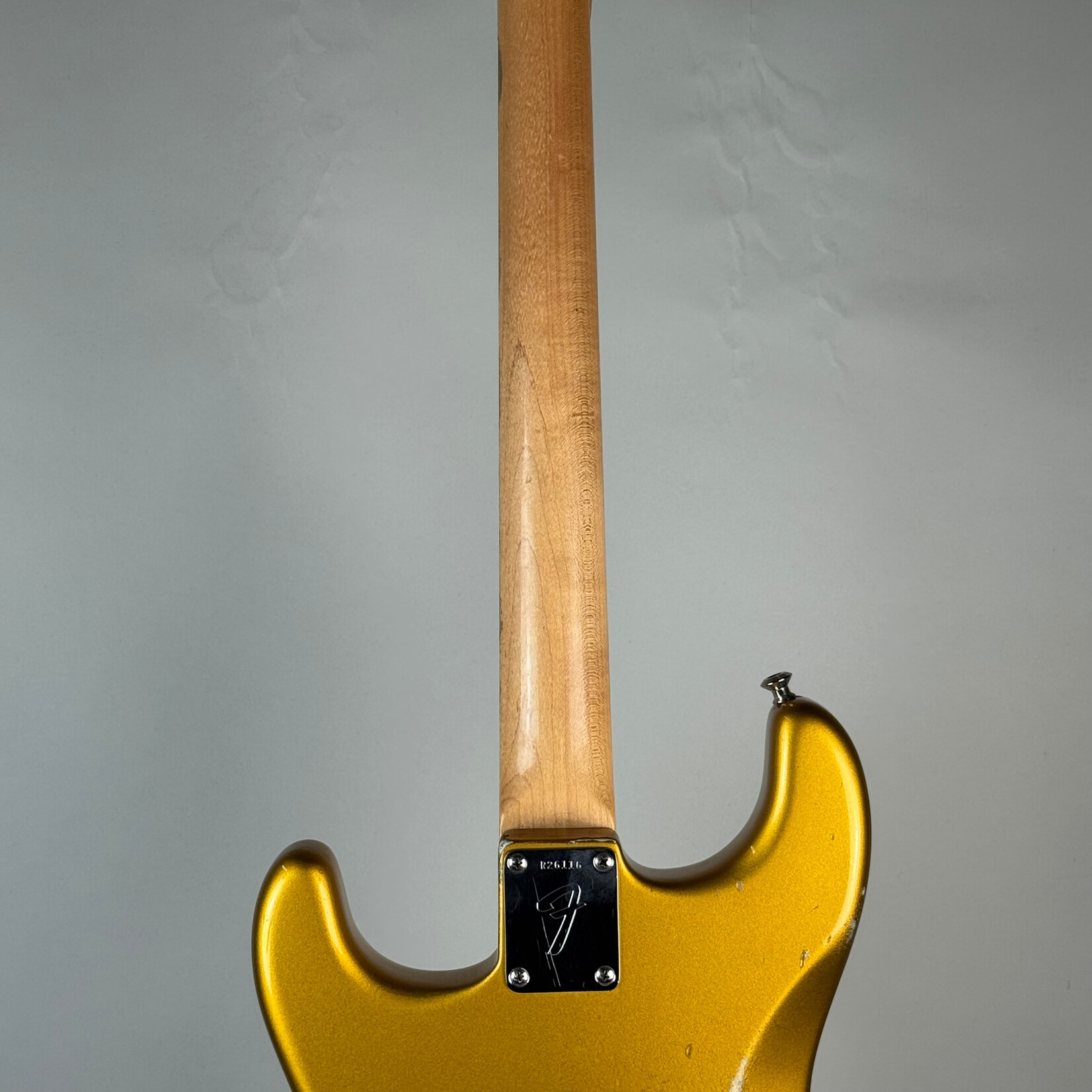 Fender 2005 Fender Custom Shop 1966 Reissue Stratocaster Gold