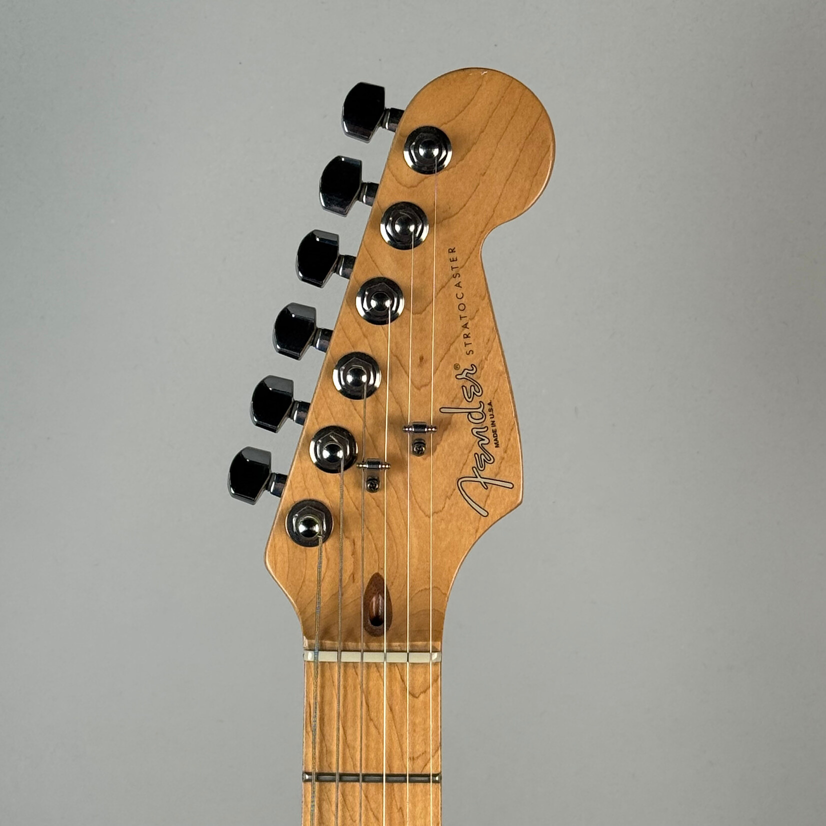 Fender 1997 Fender American Standard Stratocaster W/ Deluxe Pickguard/Pups