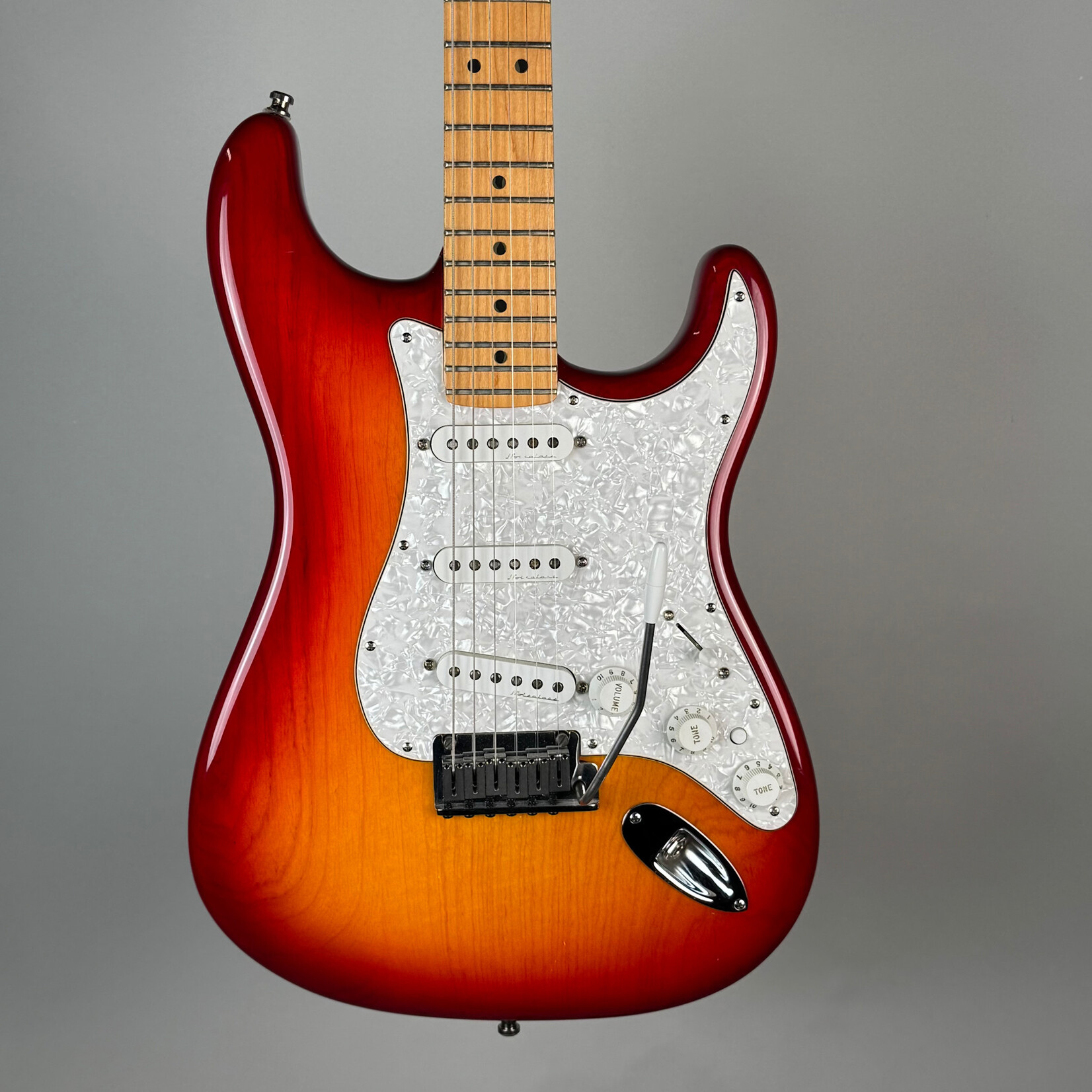 Fender 1997 Fender American Standard Stratocaster W/ Deluxe Pickguard/Pups