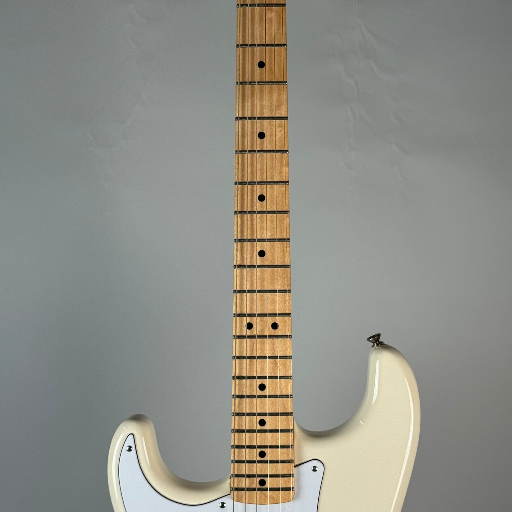 Fender Fender Standard Stratocaster MIM Olymic White Lefty