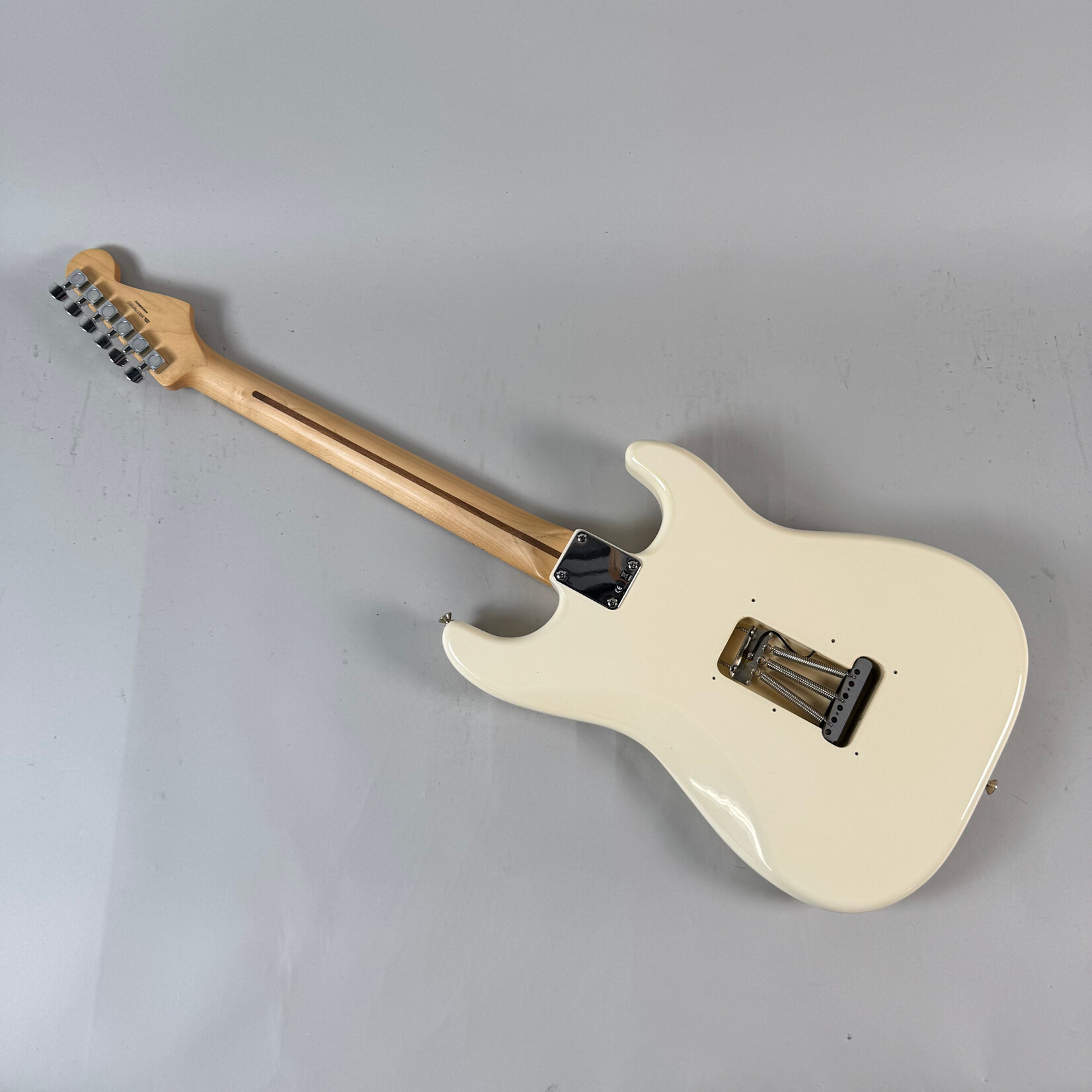 Fender Fender Standard Stratocaster MIM Olymic White Lefty