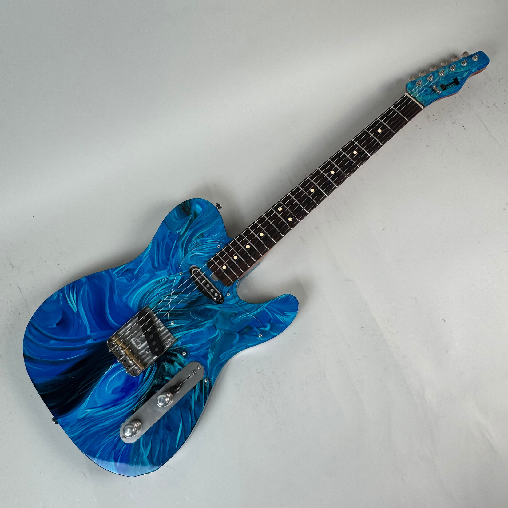 Hahn Model 1229 T-style Blue Swirl