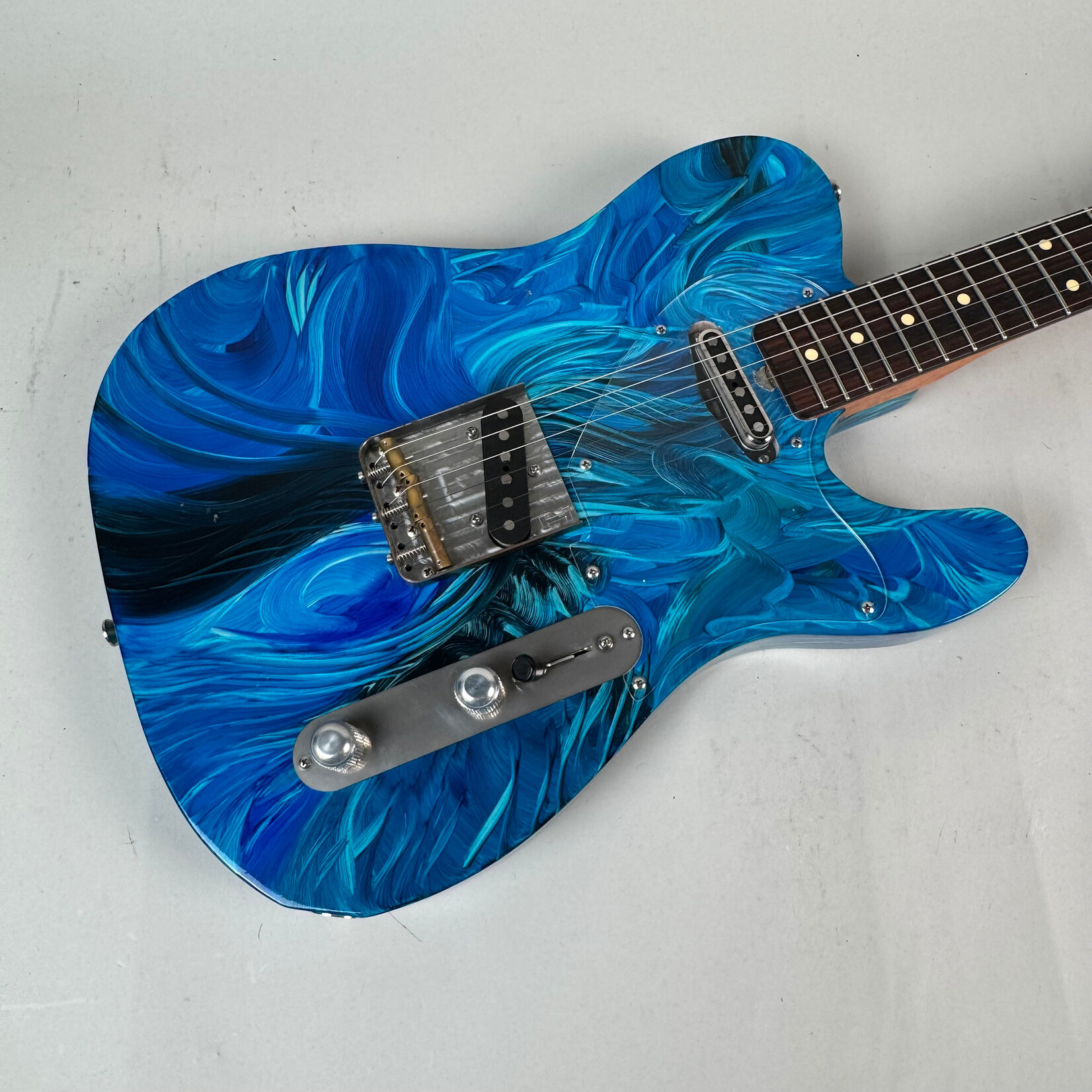 Hahn Model 1229 T-style Blue Swirl