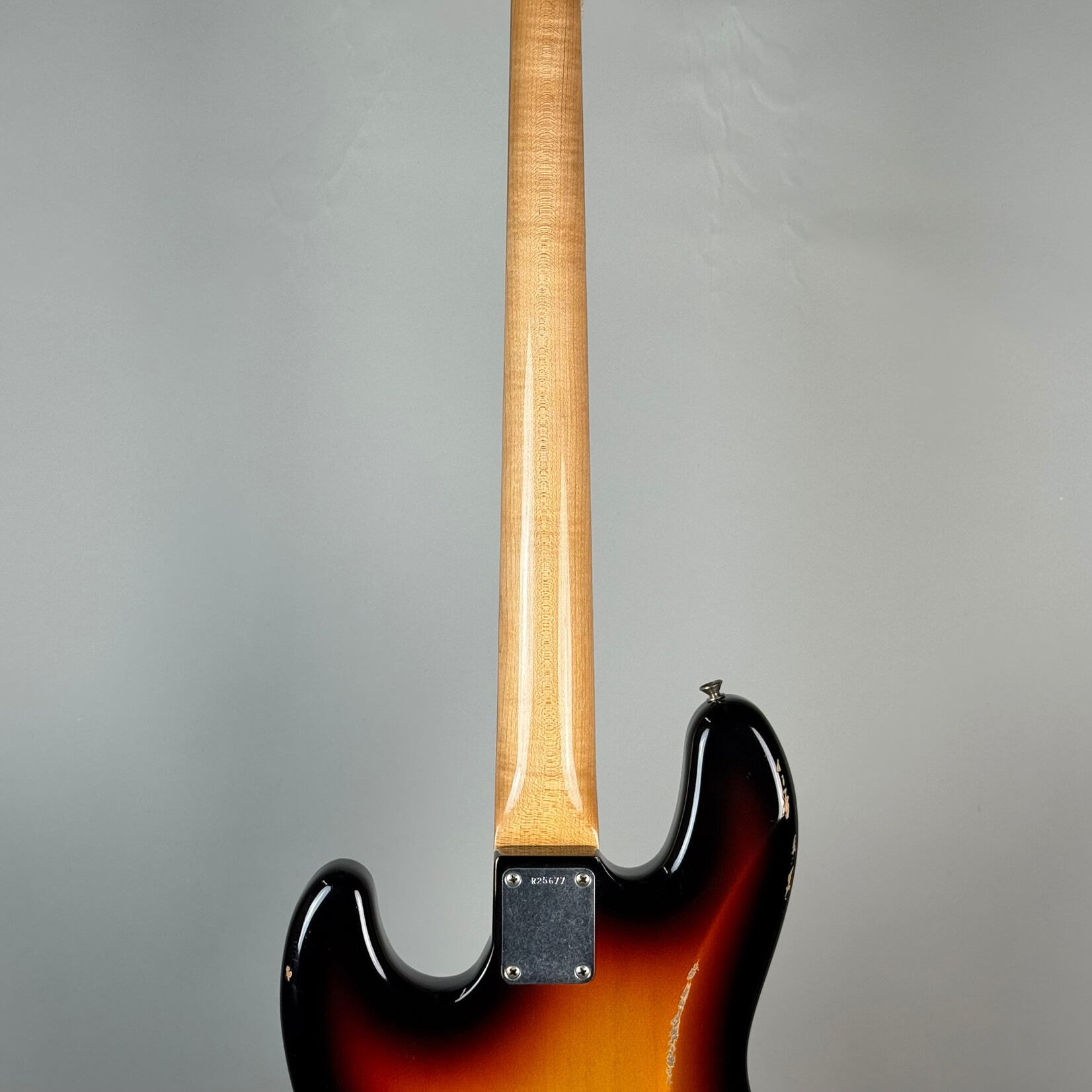 Fender 2005 Fender Custom Shop '64 Jazz Bass Relic Sunburst