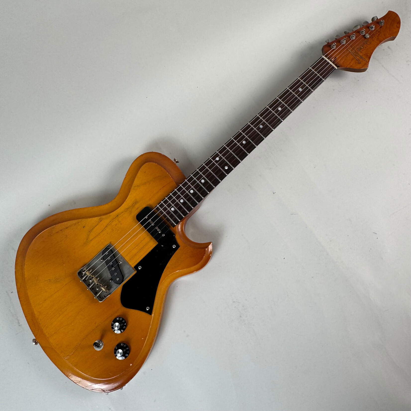 Novo 2024 Novo Solus F2 Nicotine Blonde German Carve