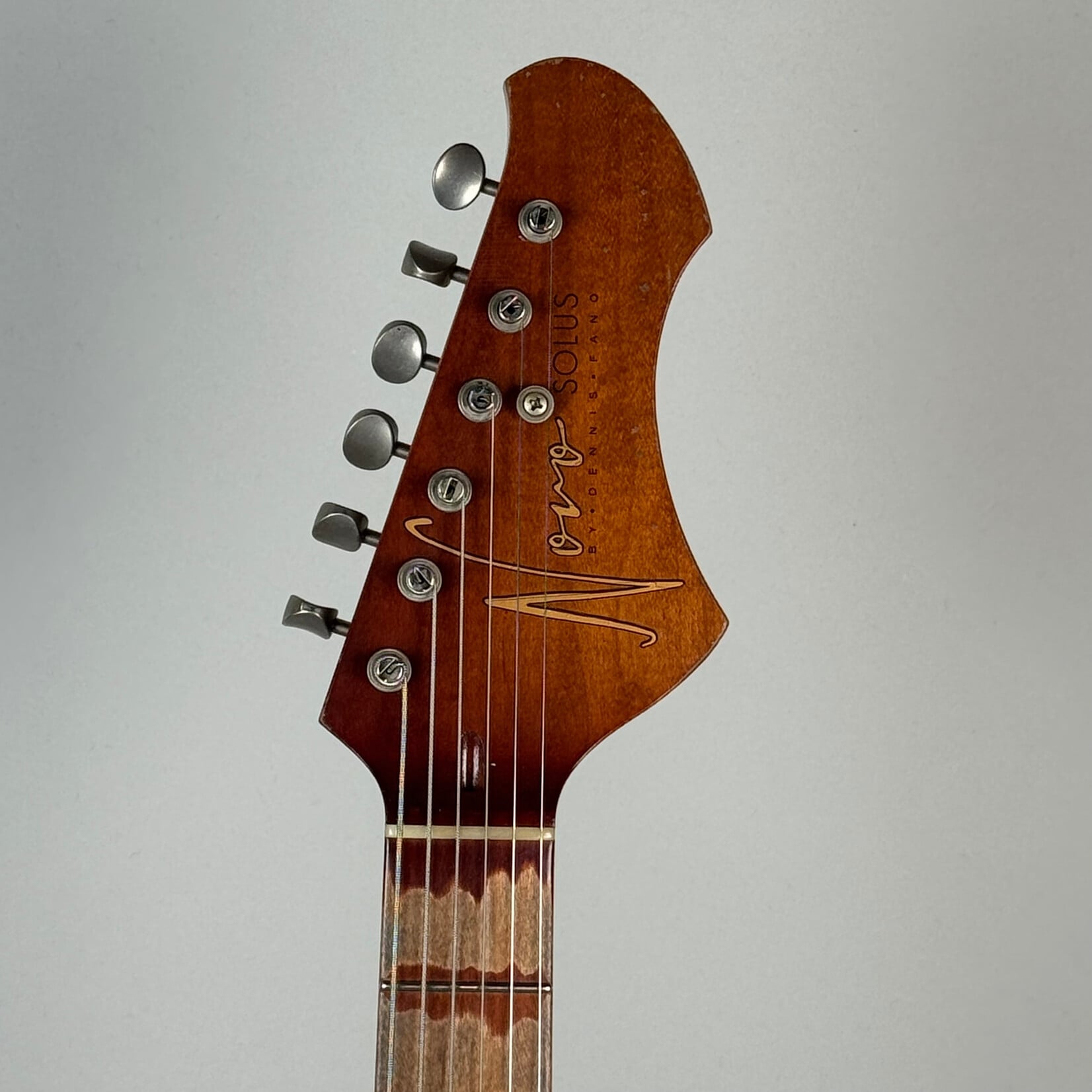 Novo 2023 Novo Solus F1 German Carve Nicotine Blonde