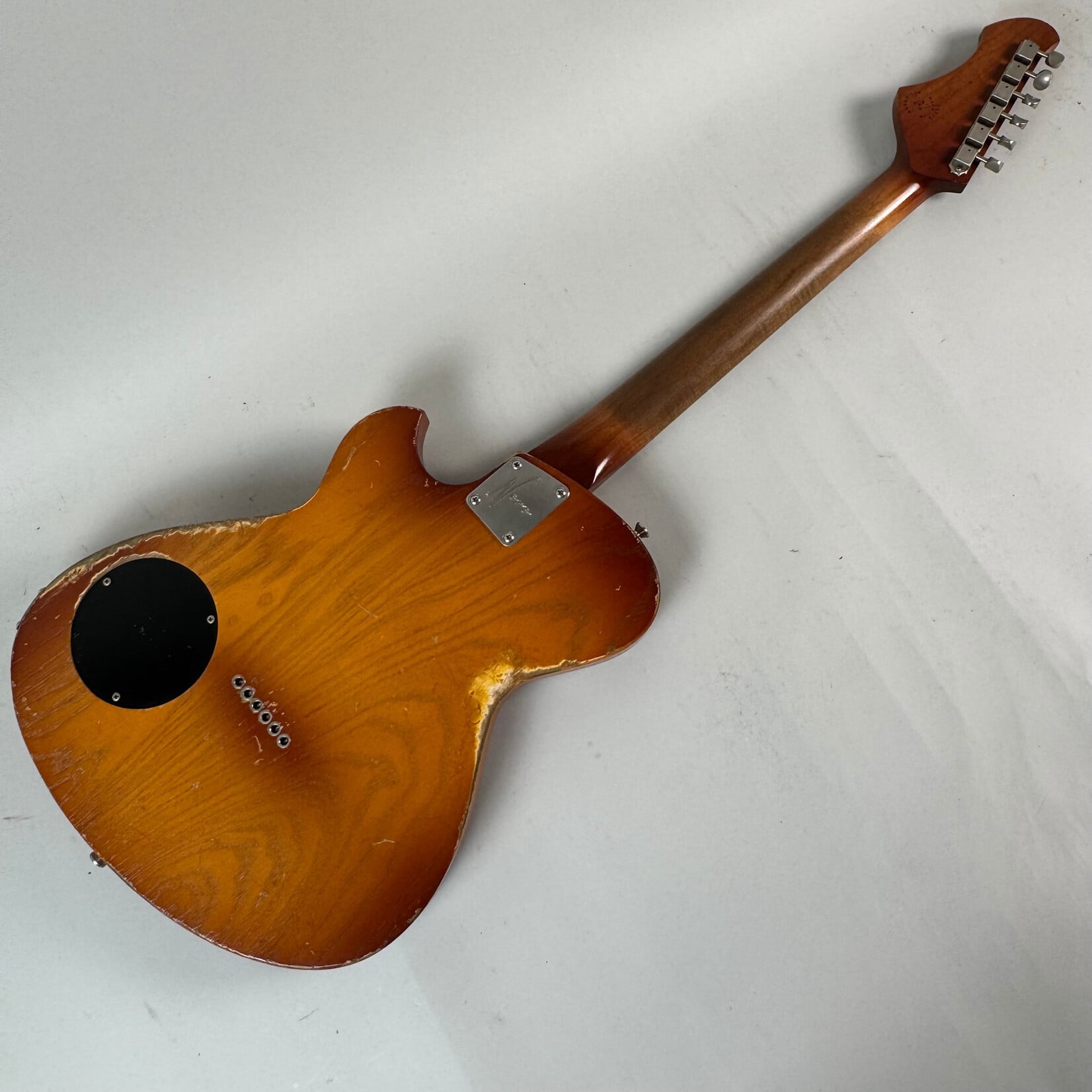 Novo 2023 Novo Solus F1 German Carve Nicotine Blonde