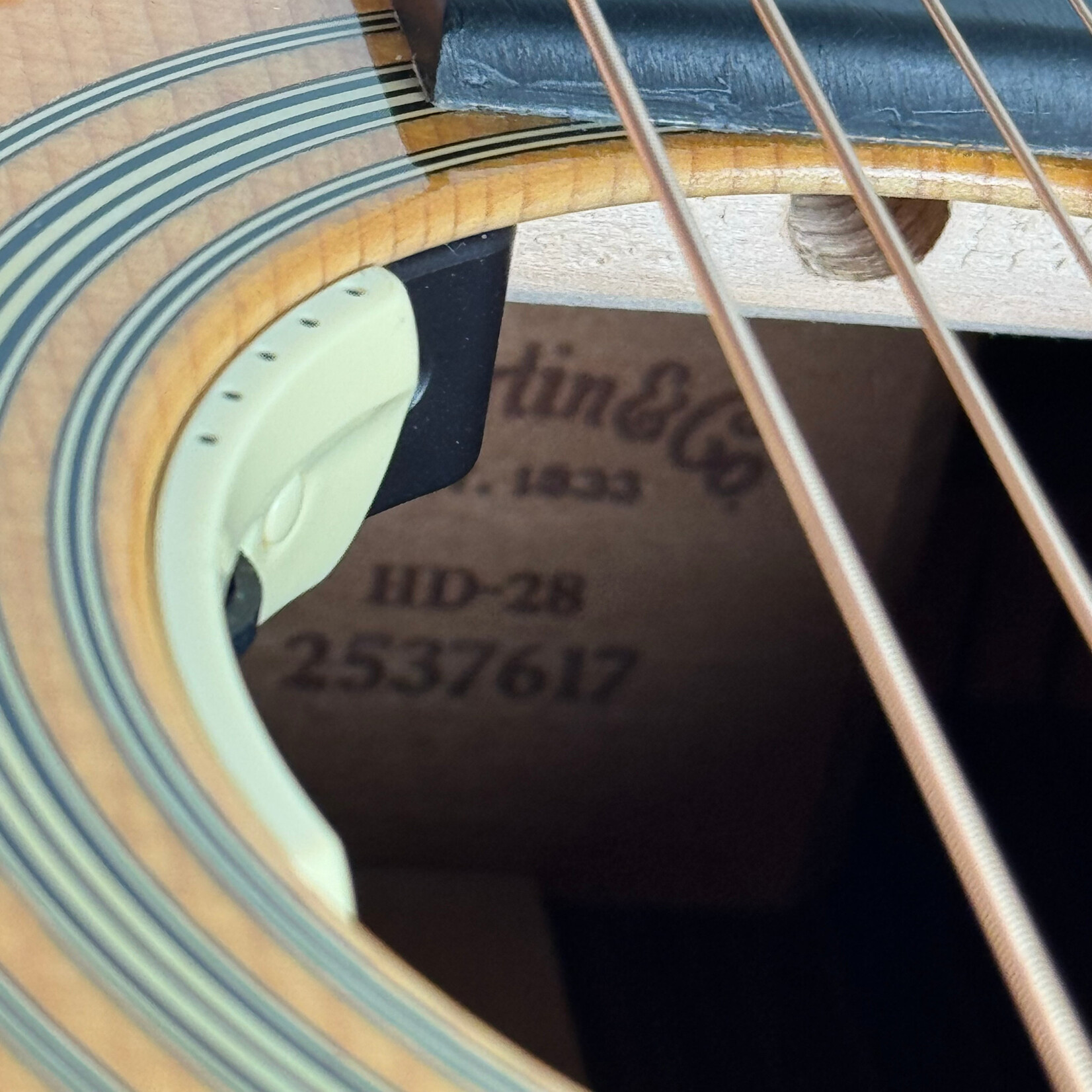 Martin 2021 Martin HD-28 W/ L.R. Baggs