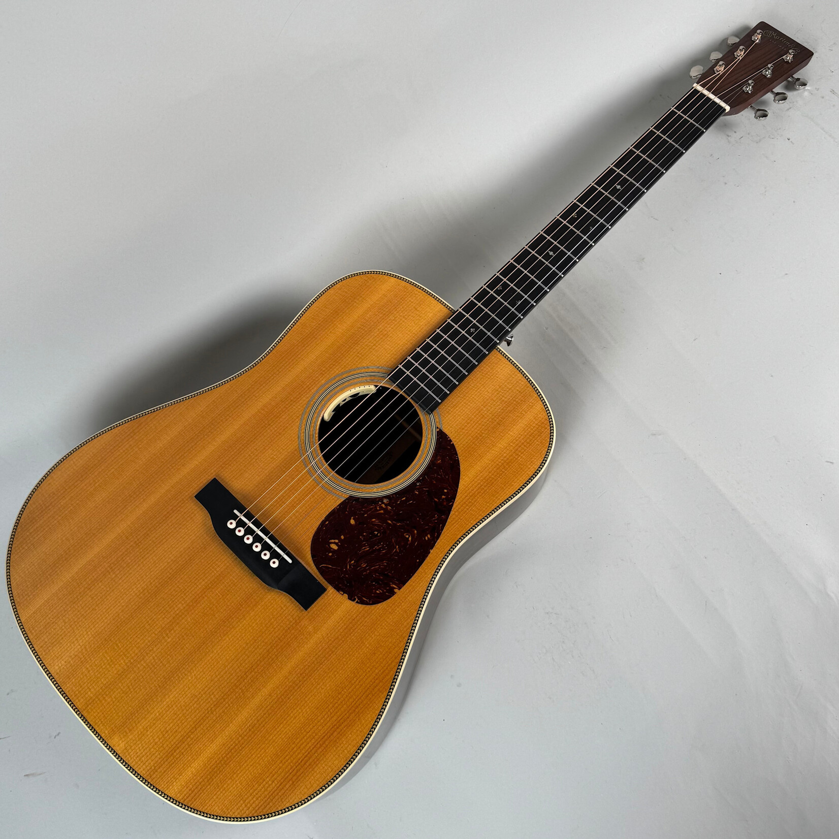 Martin 2021 Martin HD-28 W/ L.R. Baggs