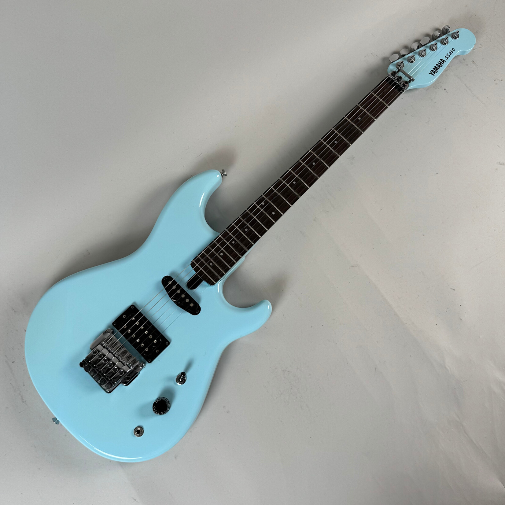 Yamaha Yamaha SE-250 Blue W/ HSC
