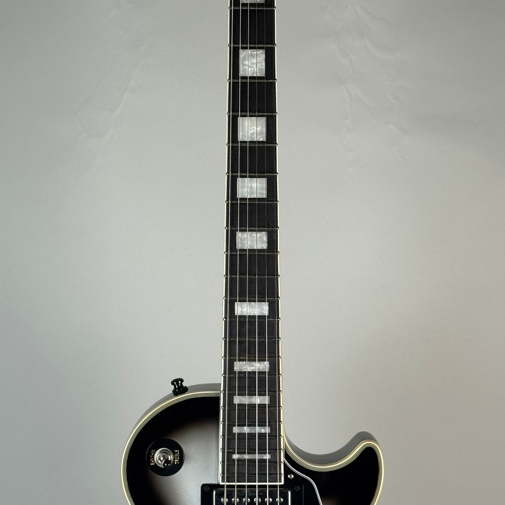 Epiphone 2022 Epiphone Les Paul Custom Silverburst