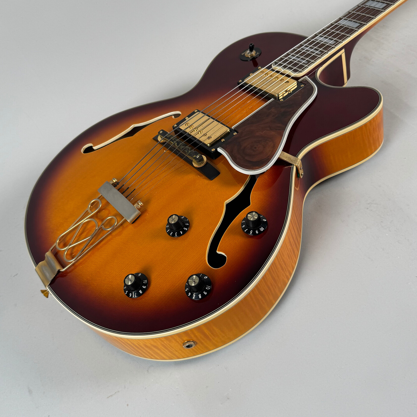 Epiphone Epiphone Joe Pass Emperor