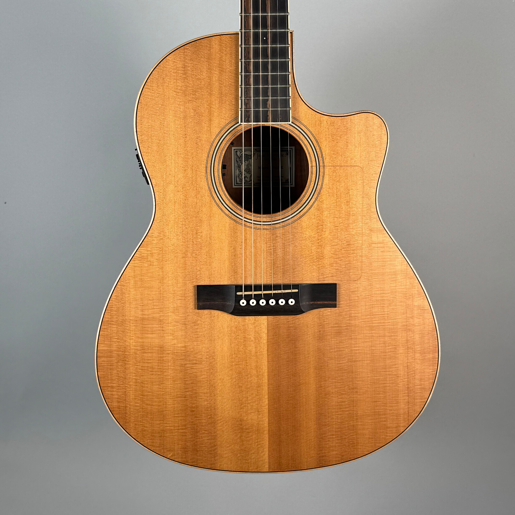 Larrivee Larrivee LV-03K