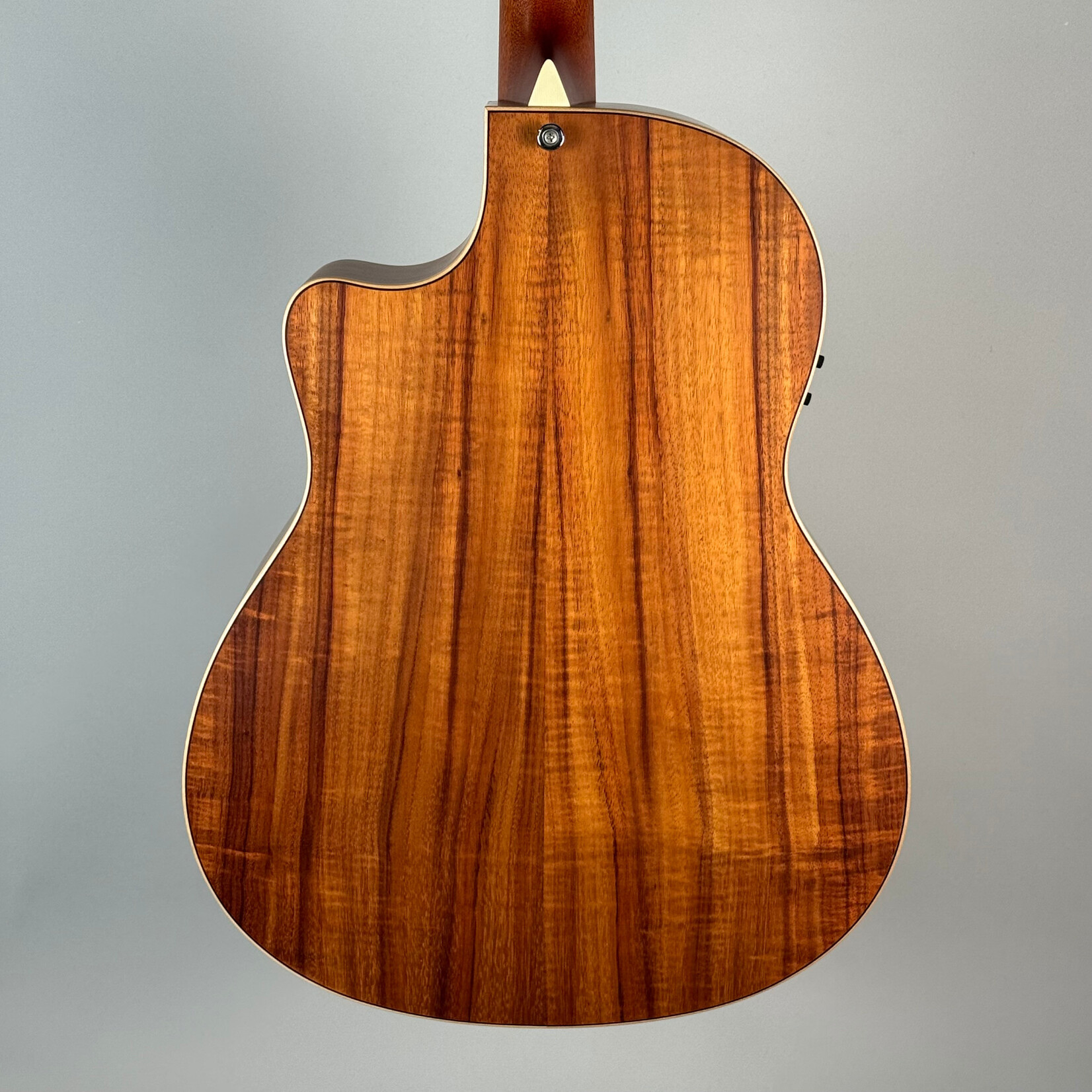 Larrivee Larrivee LV-03K