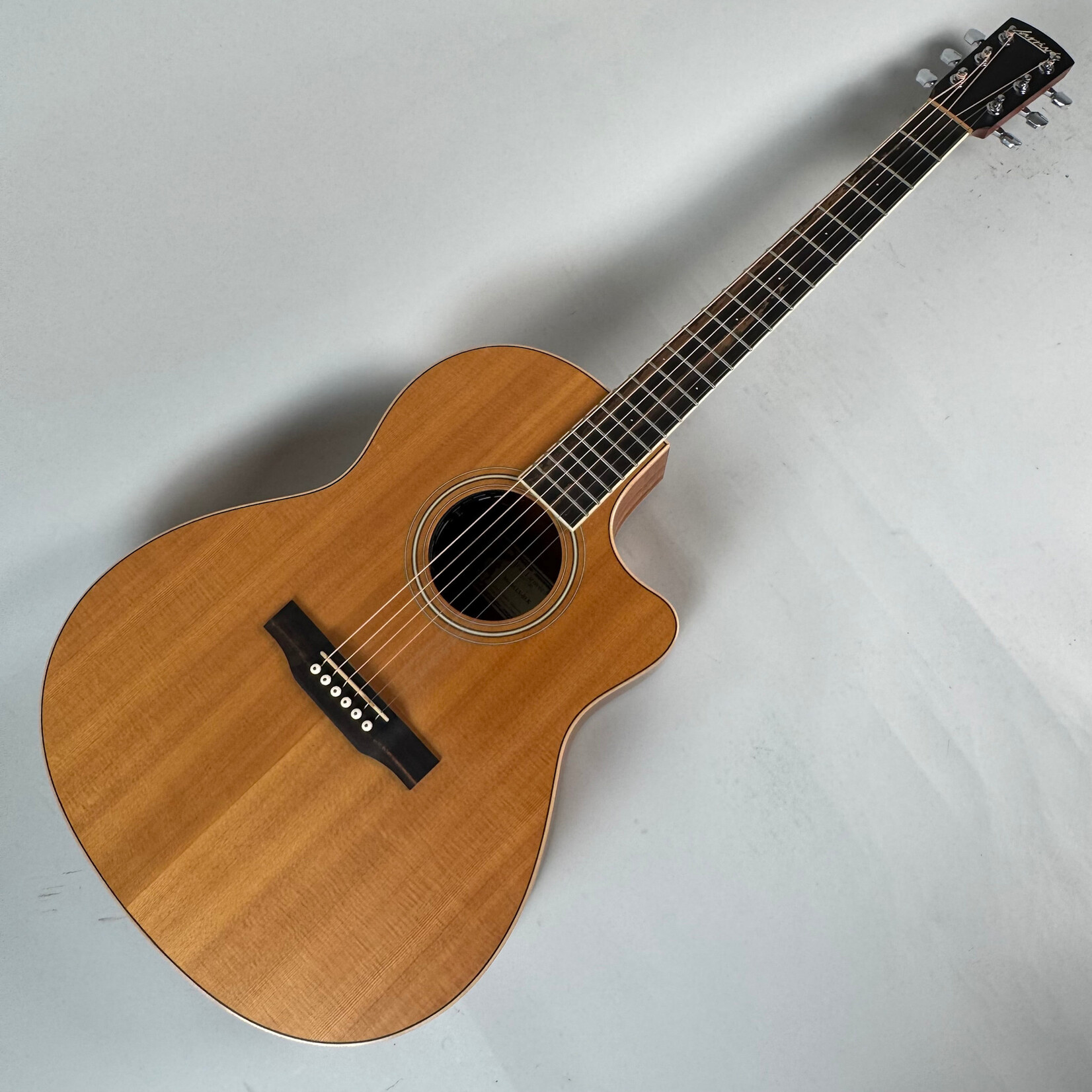 Larrivee Larrivee LV-03K