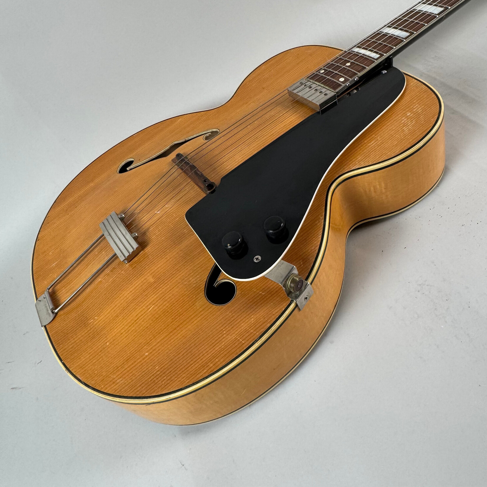 National 1953 National New Yorker Hollowbody Blonde
