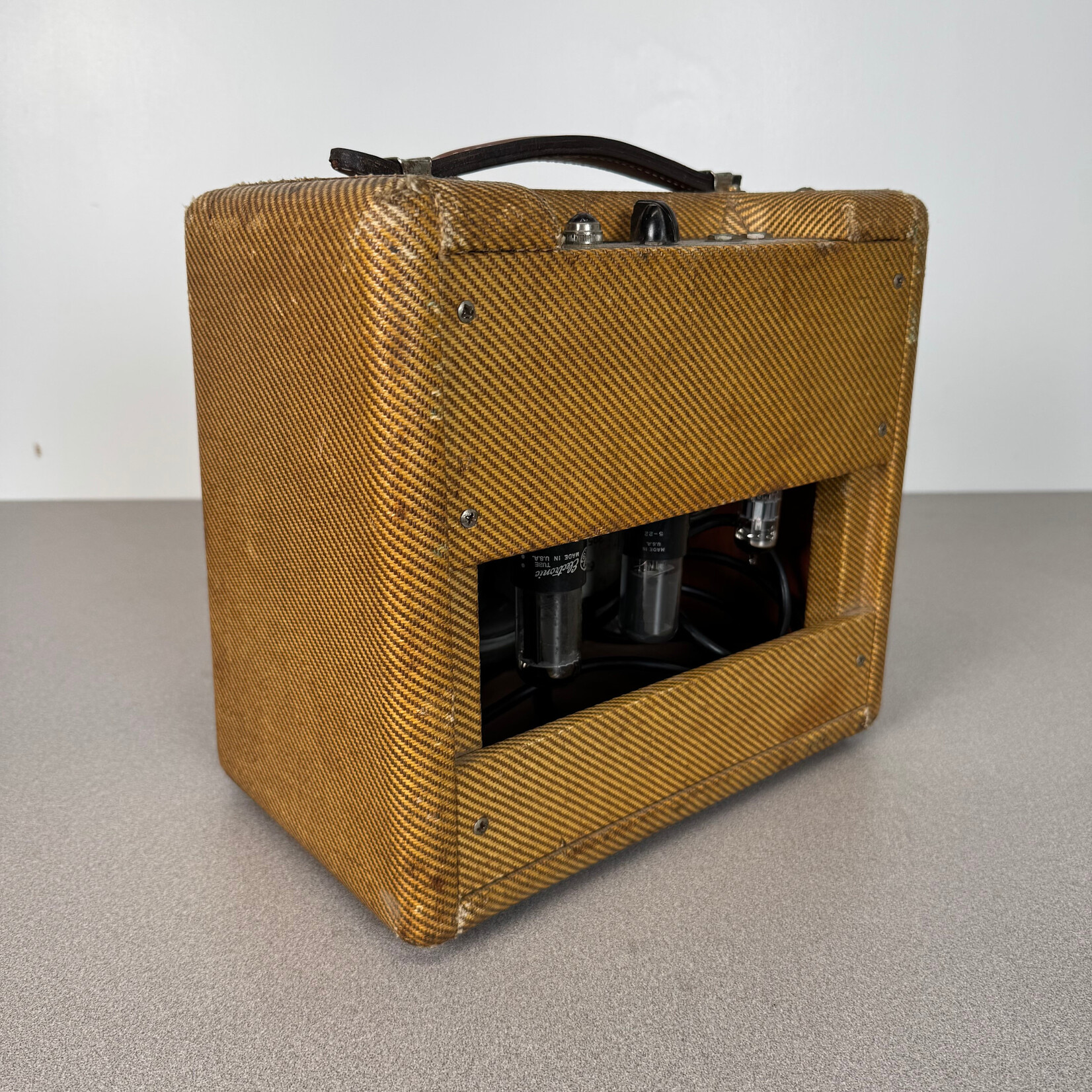 Fender 1955 Fender Tweed Champ 5E1 (changed transformer)