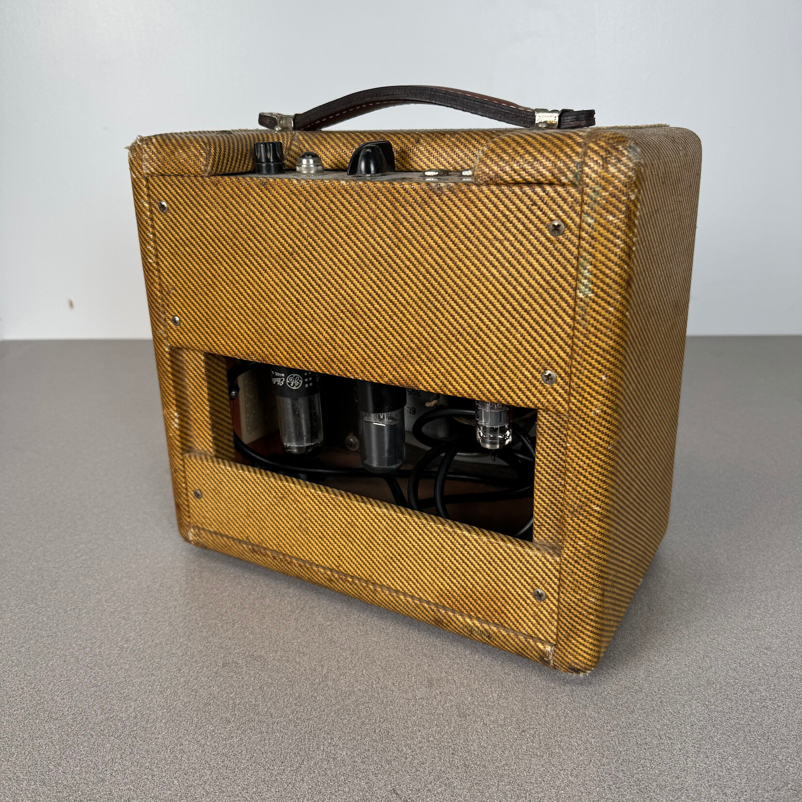 Fender 1955 Fender Tweed Champ 5E1 (changed transformer)
