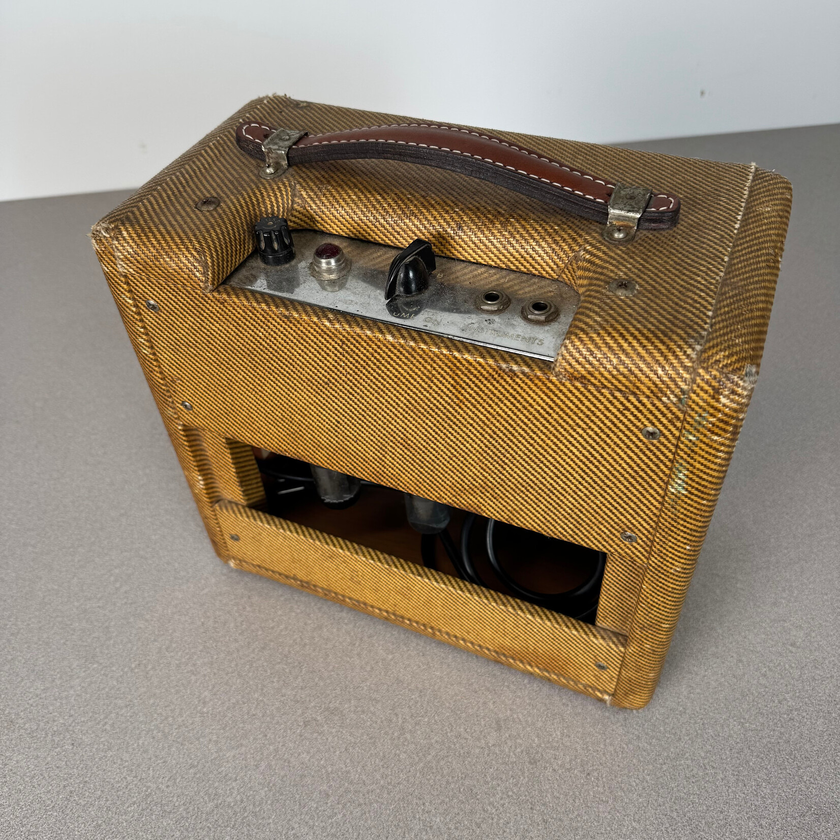 Fender 1955 Fender Tweed Champ 5E1 (changed transformer)