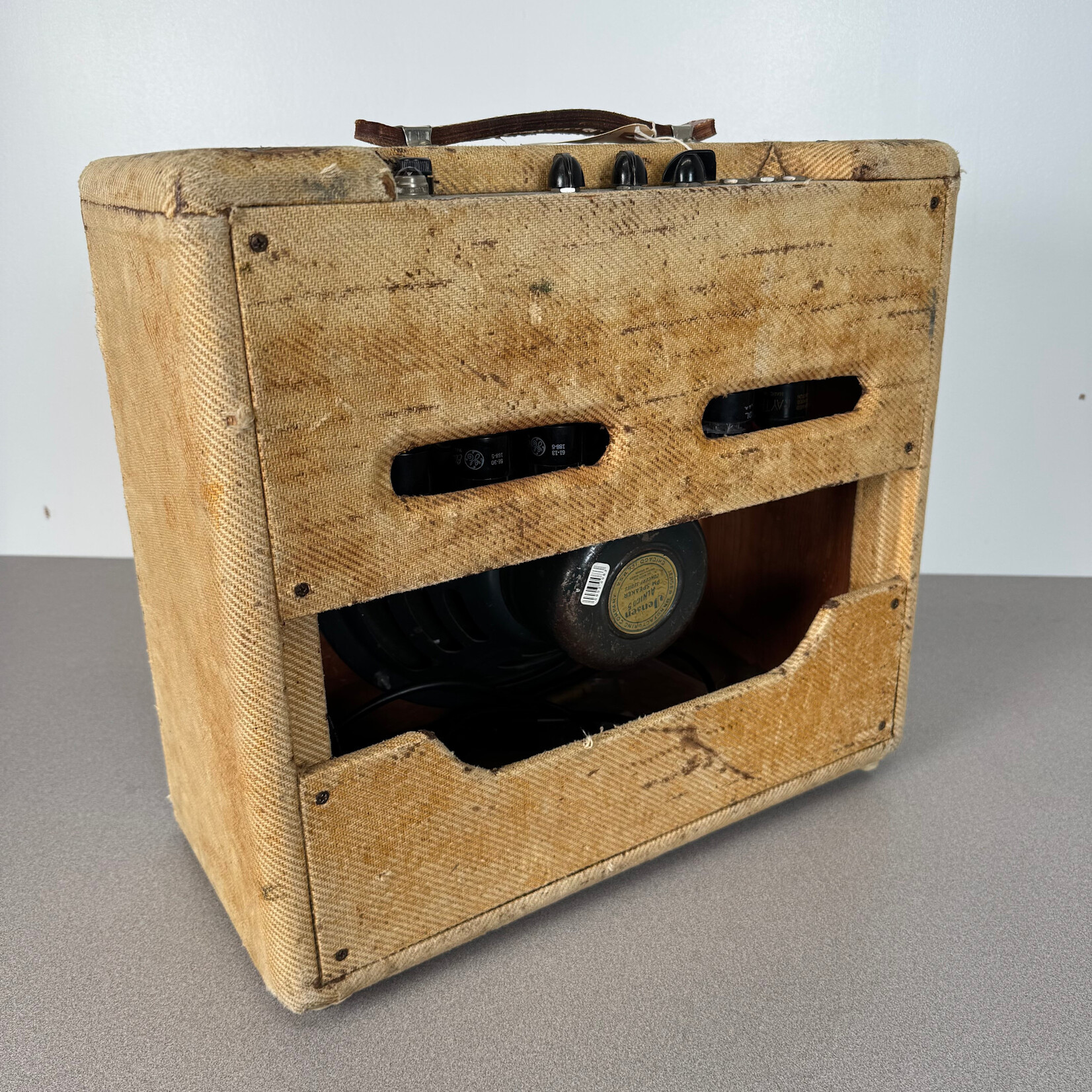 Fender 1951 Fender Tweed Deluxe TV Front