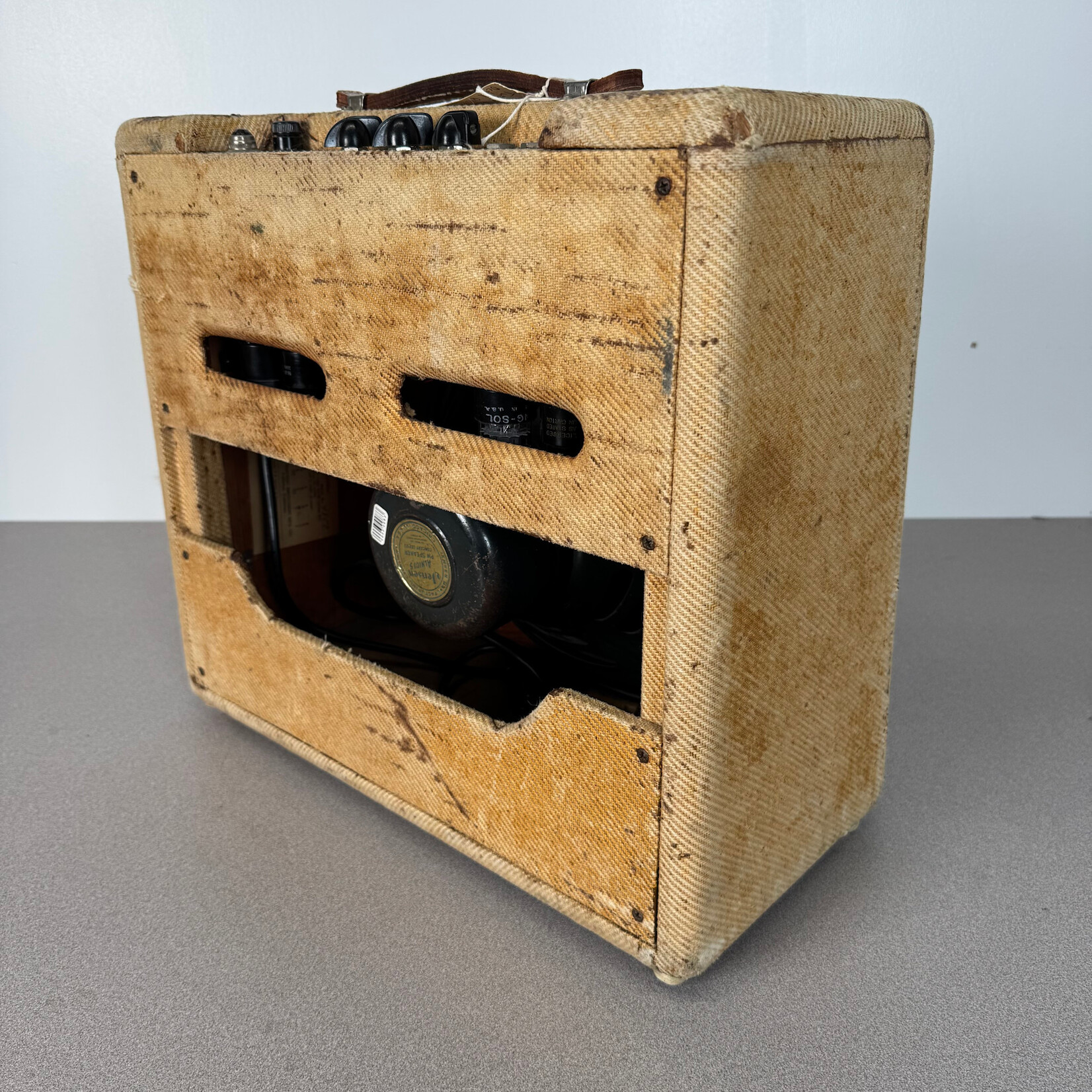 Fender 1951 Fender Tweed Deluxe TV Front
