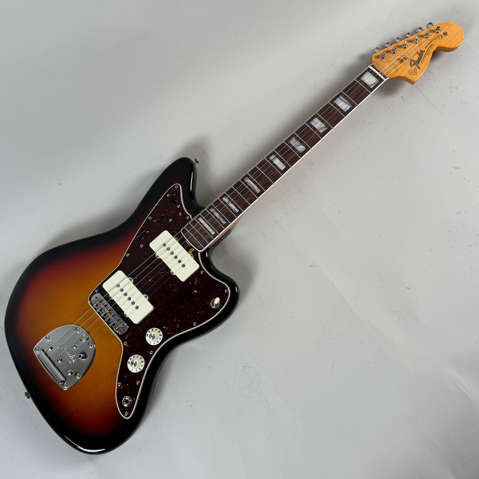 Fender 2024 Fender American Vintage ii '66 Reissue Jazzmaster Sunburst