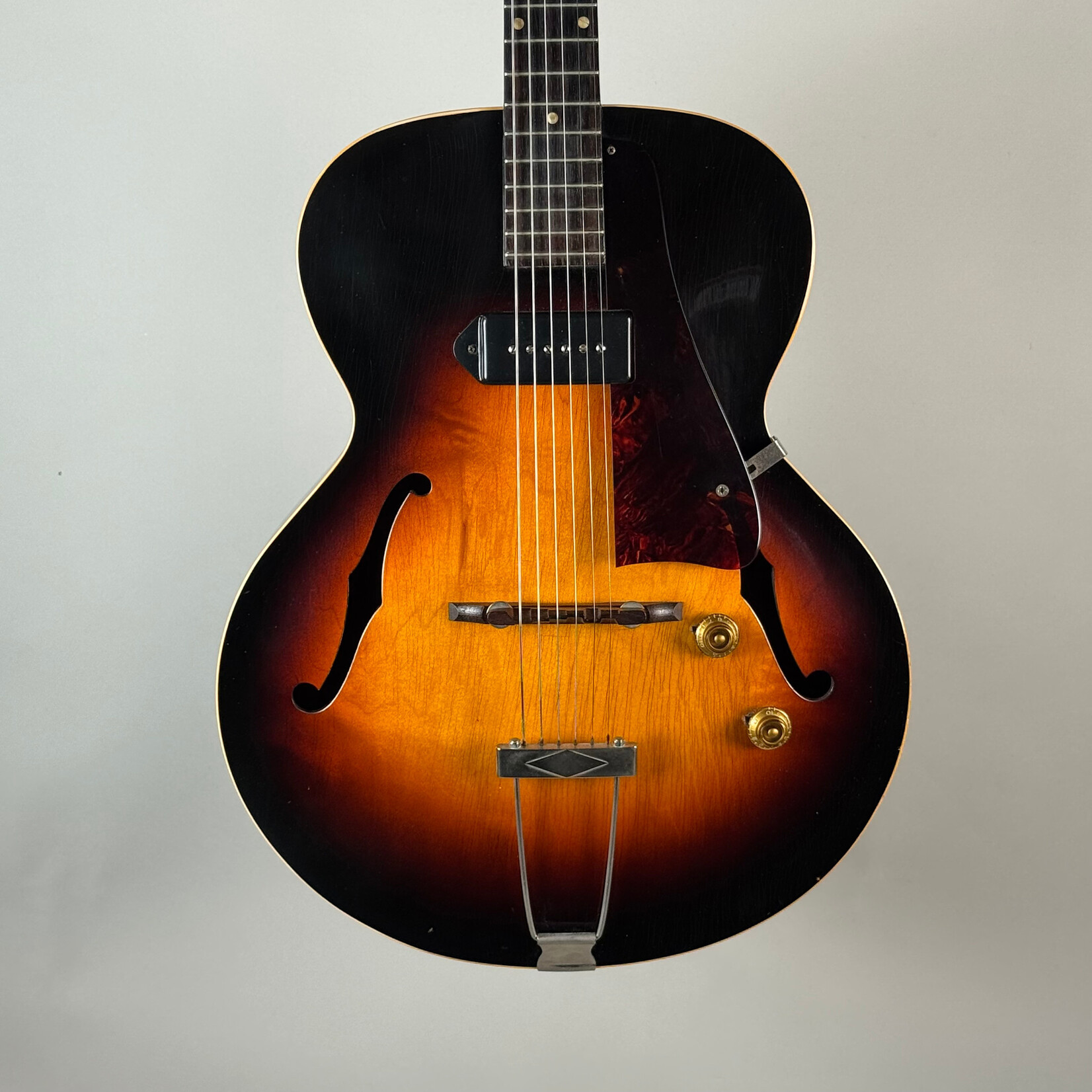 Gibson 1956 Gibson ES-125 (period tuners metal buttons)