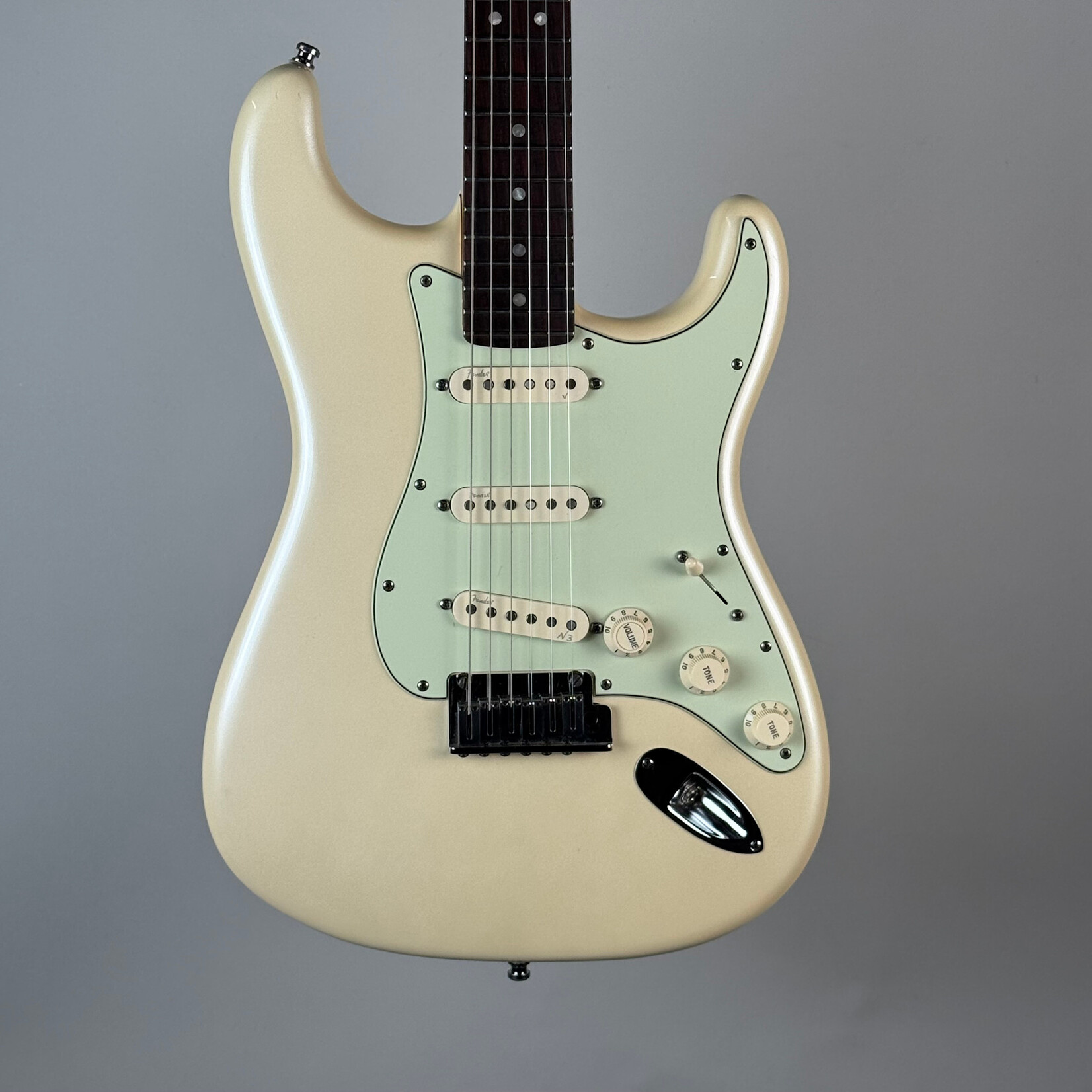 Fender 2012 Fender Stratocaster Deluxe Olympic Pearl