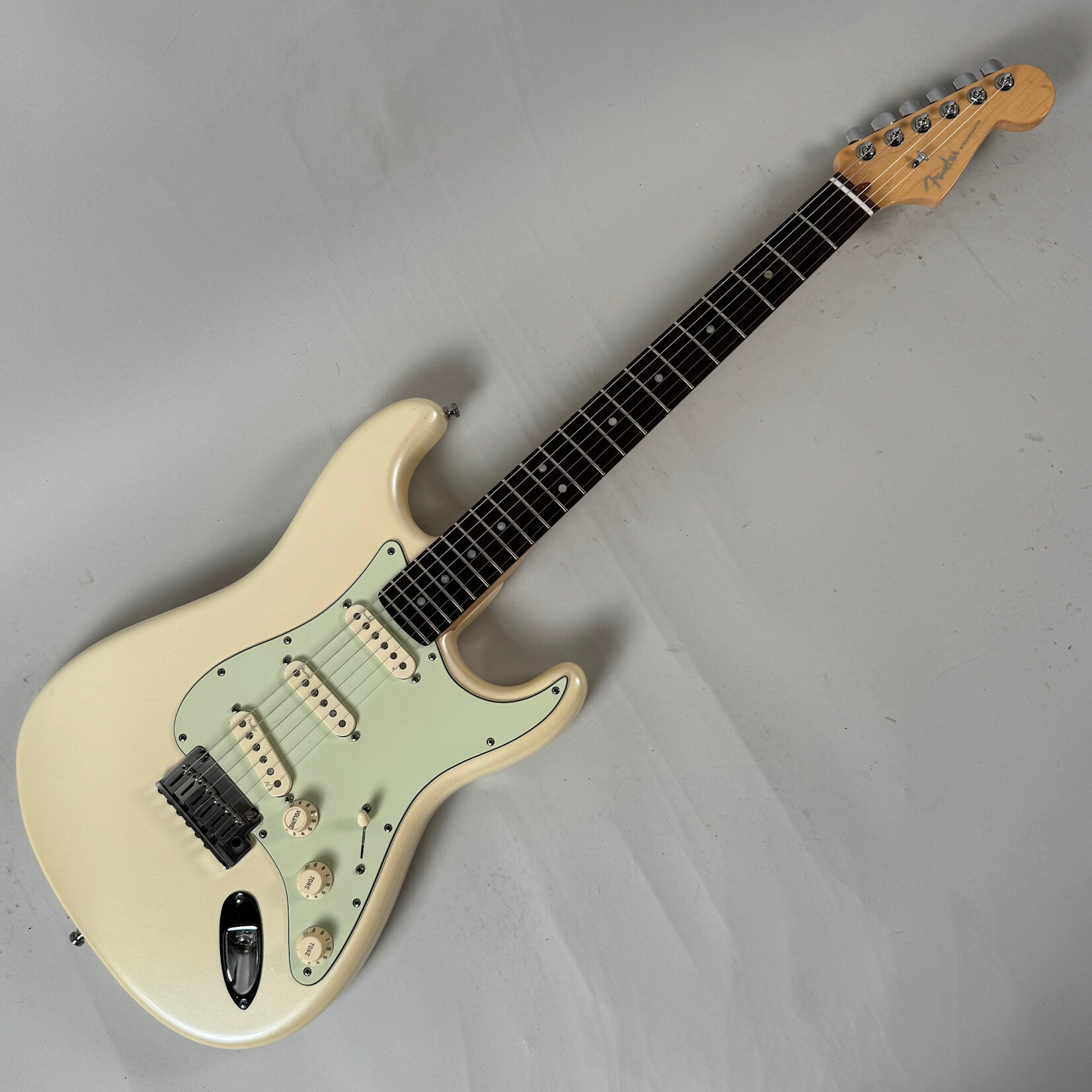 Fender 2012 Fender Stratocaster Deluxe Olympic Pearl