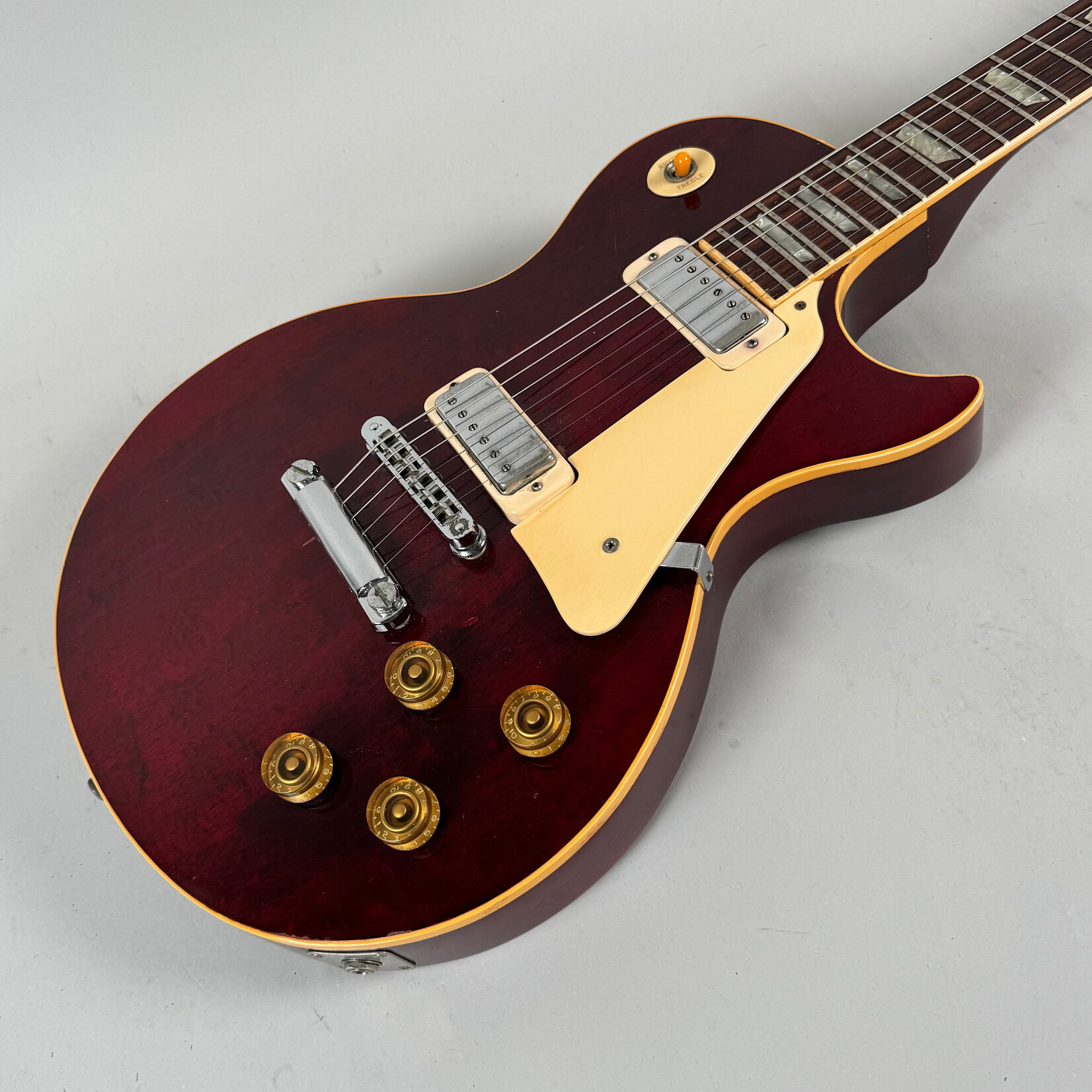 Gibson 1979 Gibson Les Paul Deluxe Wine Red (changed jack, knobs)