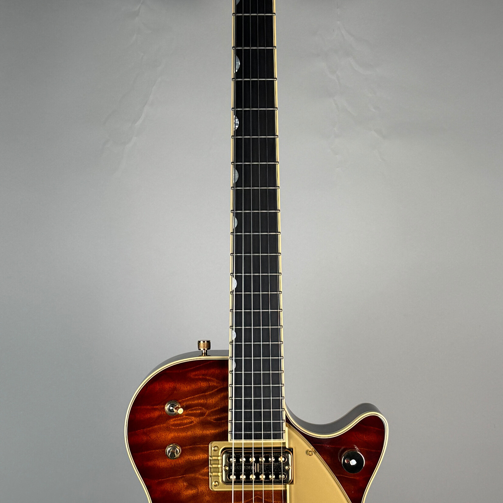Gretsch 2024 Gretsch Penguin Limited Quilt-Top Sunburst 6134TGQM