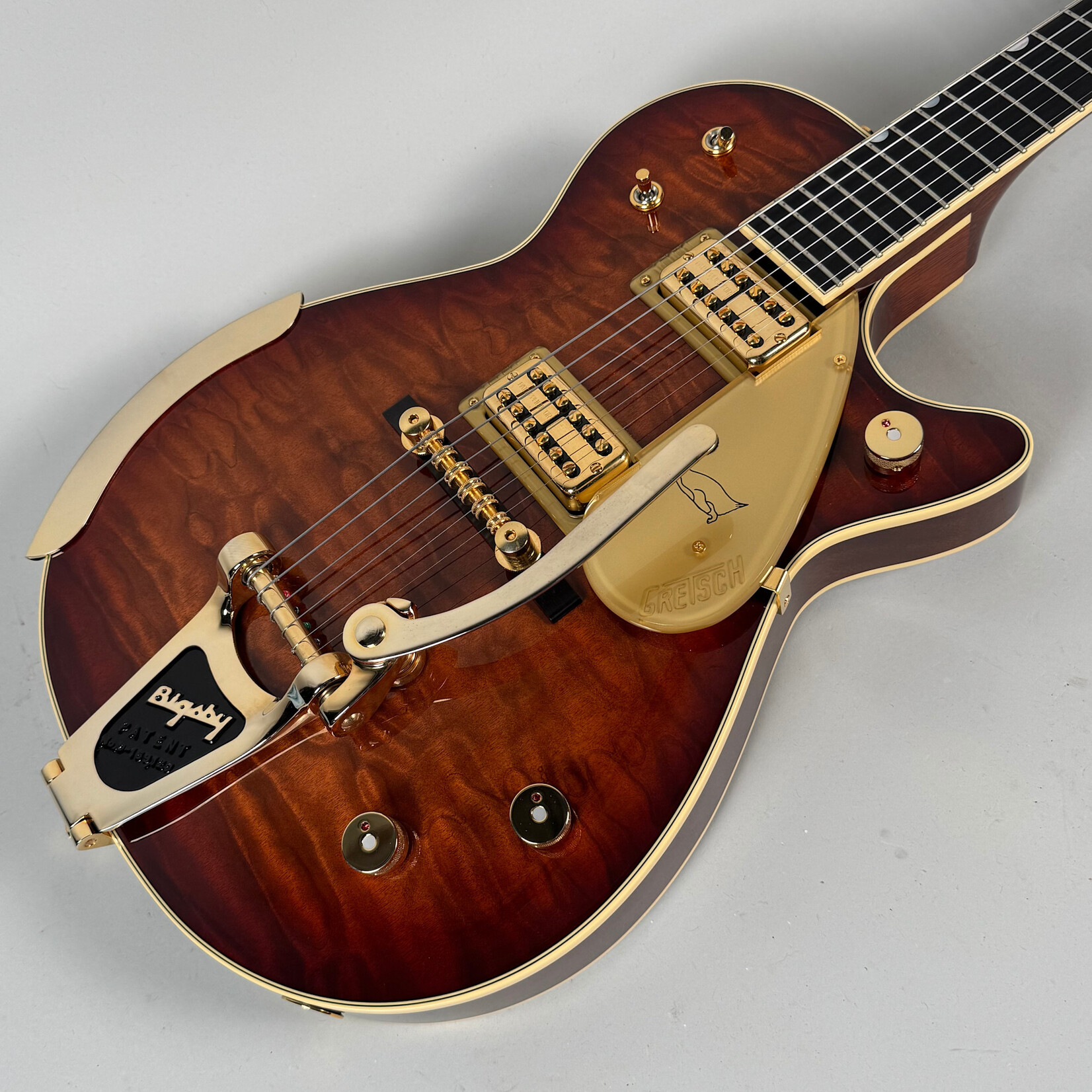 Gretsch 2024 Gretsch Penguin Limited Quilt-Top Sunburst 6134TGQM