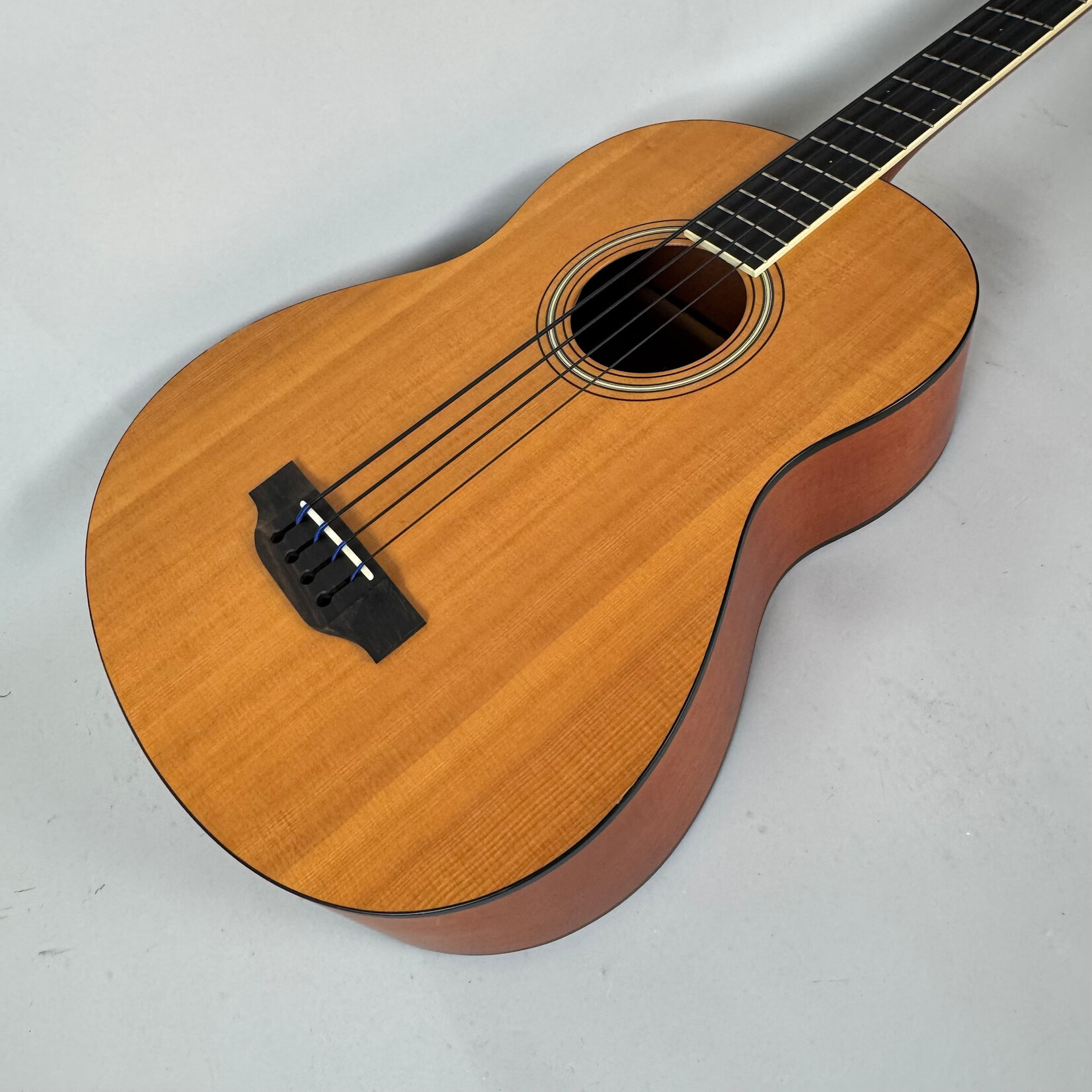 Larrivee 2000 Larrivée B-02 Acoustic Bass W/ OHSC