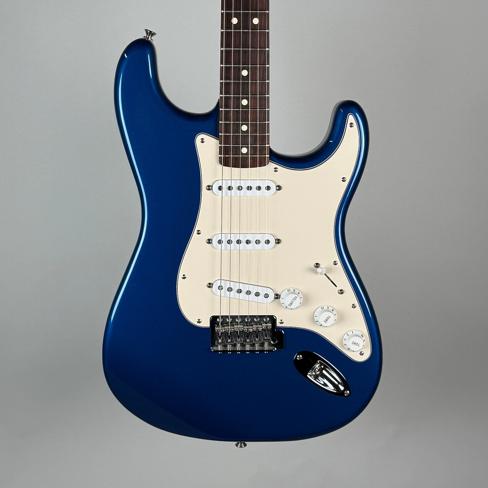 Fender 2005 Fender MIM Stratocaster Standard Sapphire Blue W/ Case