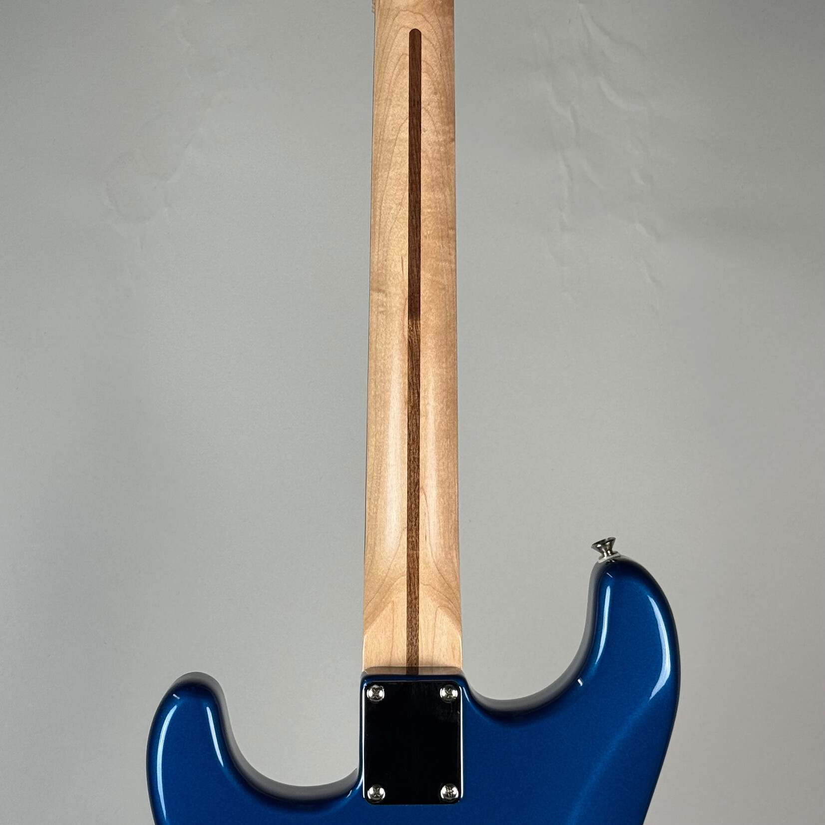 Fender 2005 Fender MIM Stratocaster Standard Sapphire Blue W/ Case