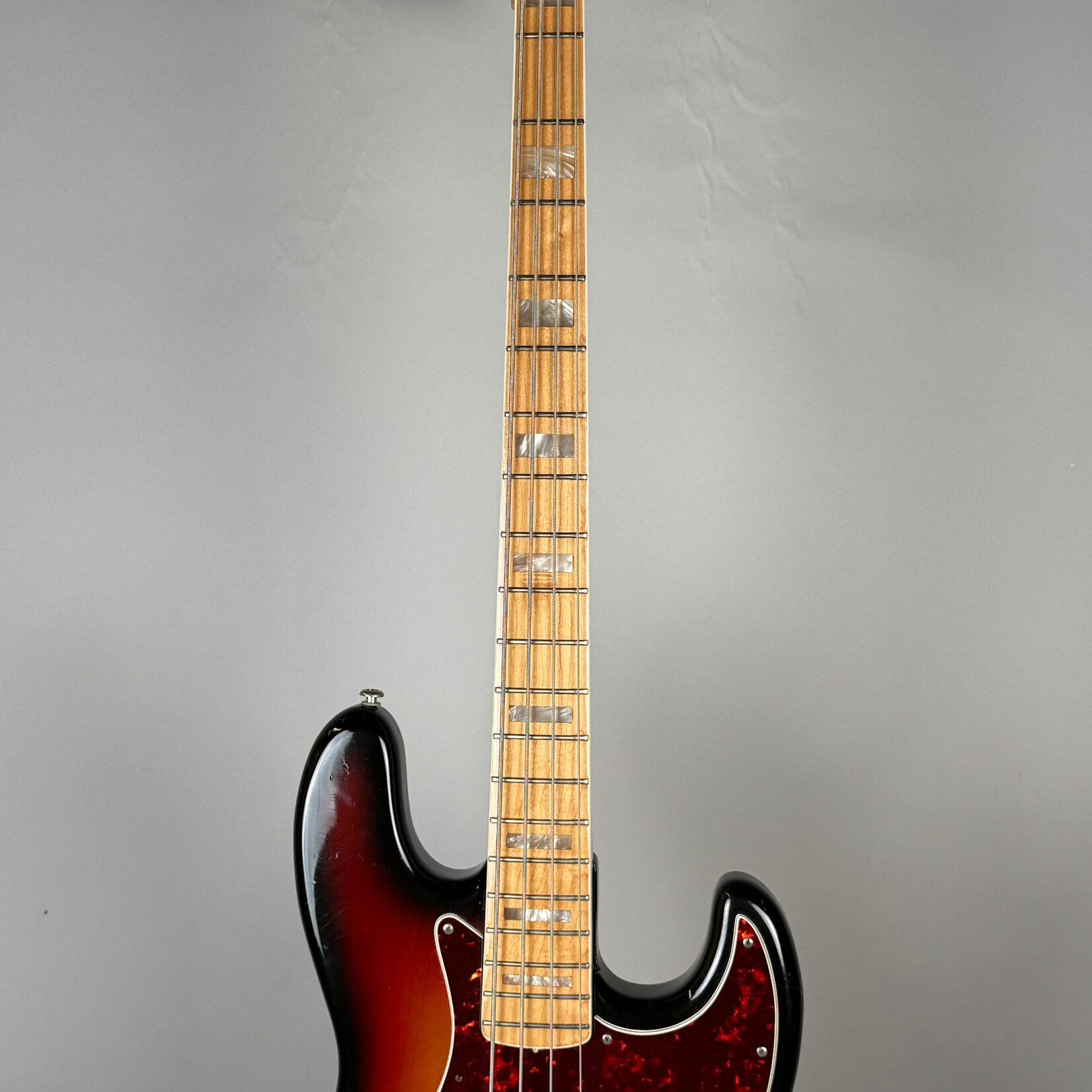 Fender 1975 Fender Jazz Bass Sunburst (neck pickup repair)