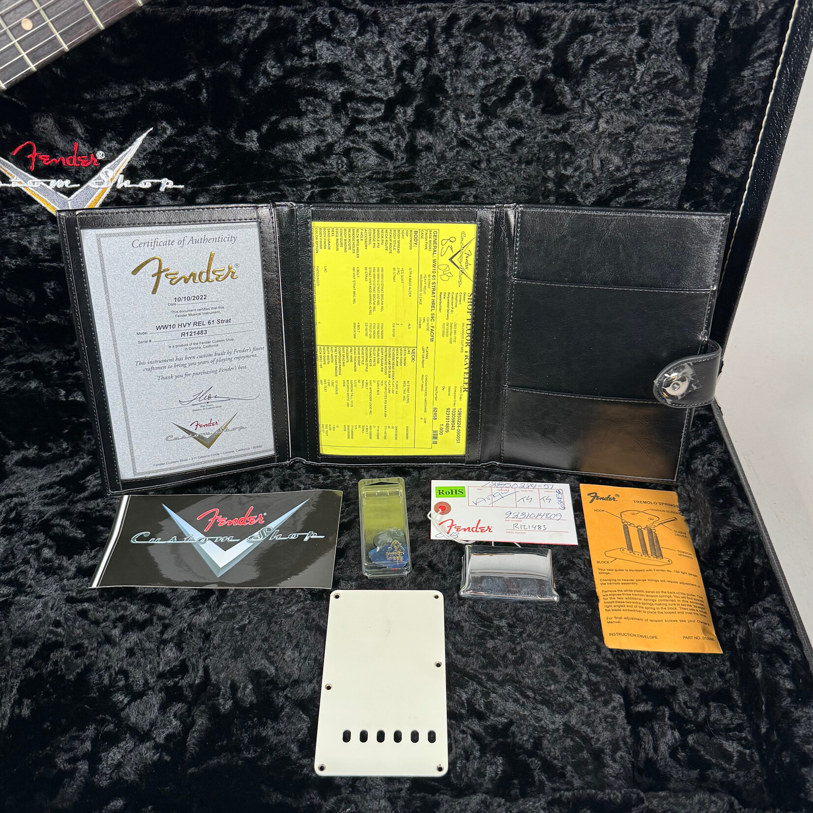 Fender 2022 Fender Heavy Relic 61 Stratocaster Charcoal Frost