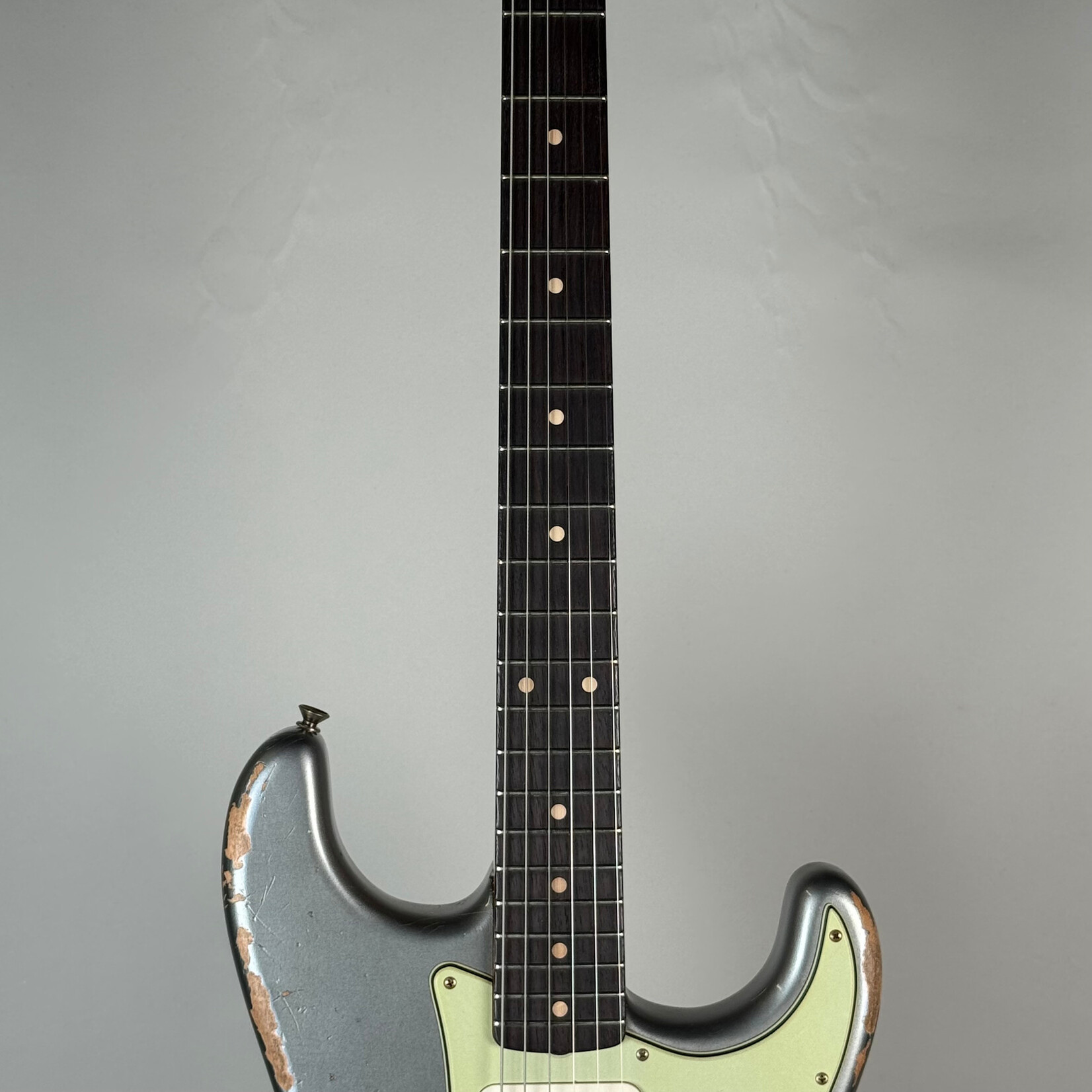 Fender 2022 Fender Heavy Relic 61 Stratocaster Charcoal Frost
