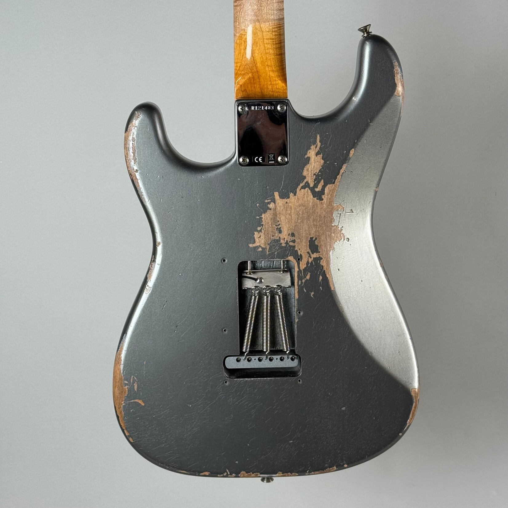Fender 2022 Fender Heavy Relic 61 Stratocaster Charcoal Frost