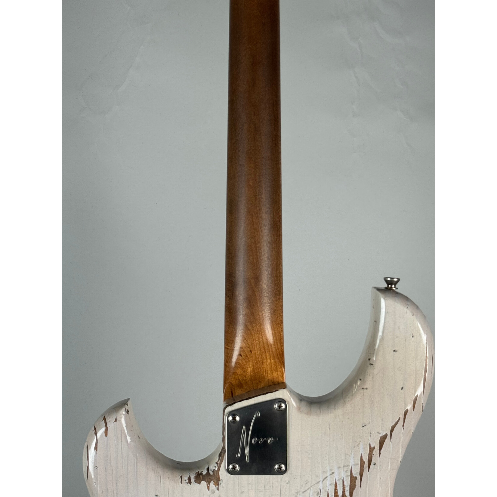 Novo Novo Idris Custom Mary Kaye White