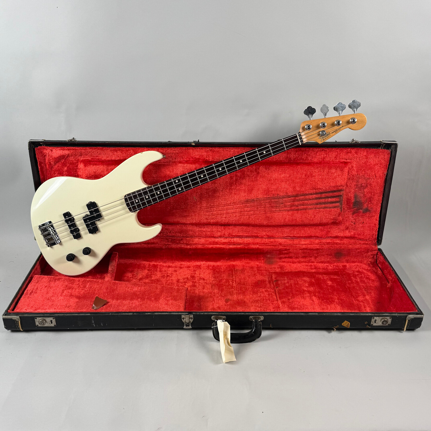 Fender 1991 Fender Prodigy Bass White