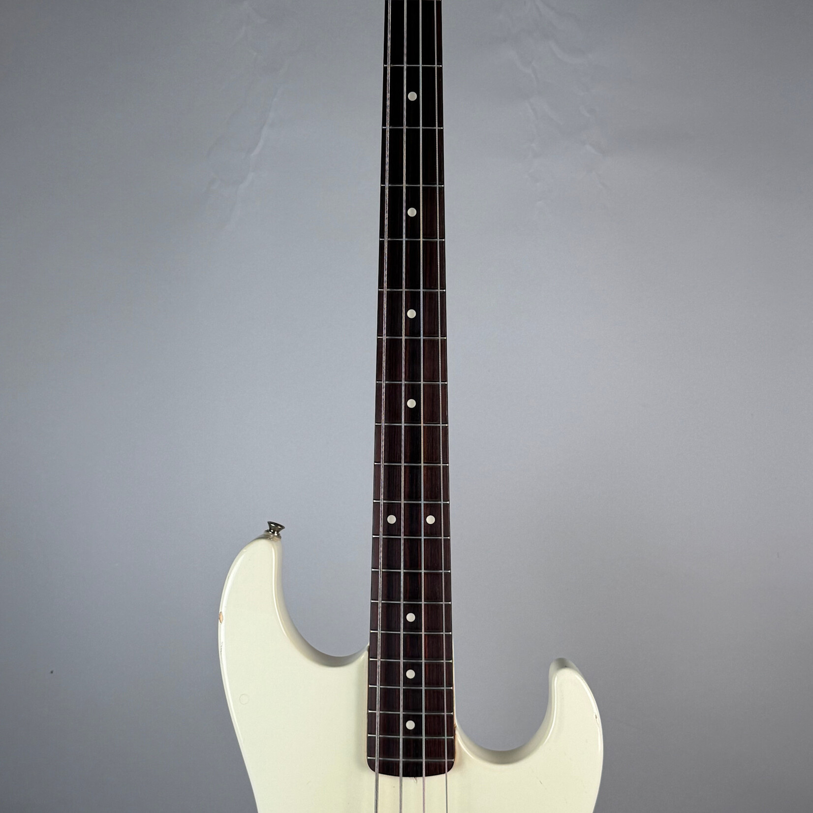 Fender 1991 Fender Prodigy Bass White