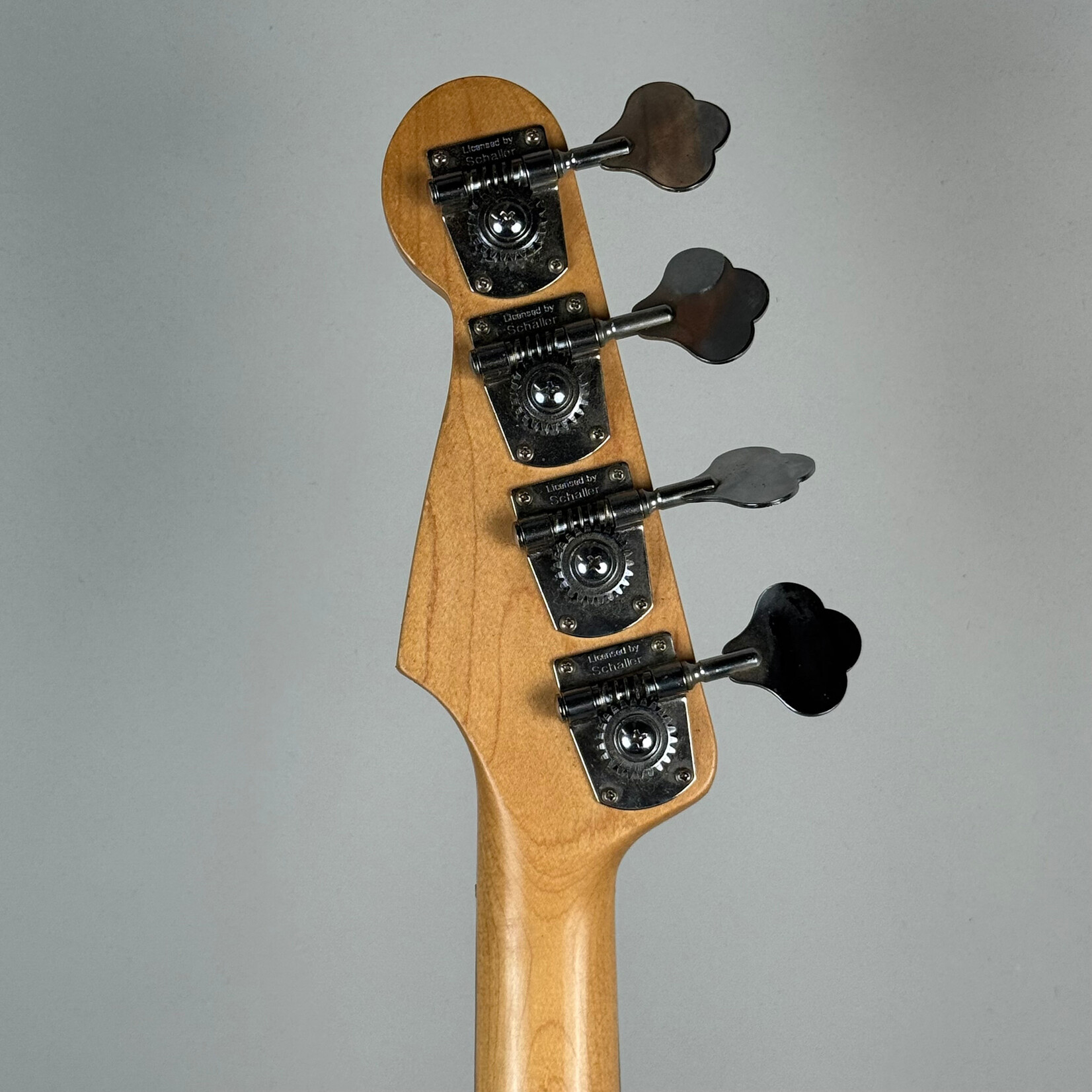 Fender 1991 Fender Prodigy Bass White