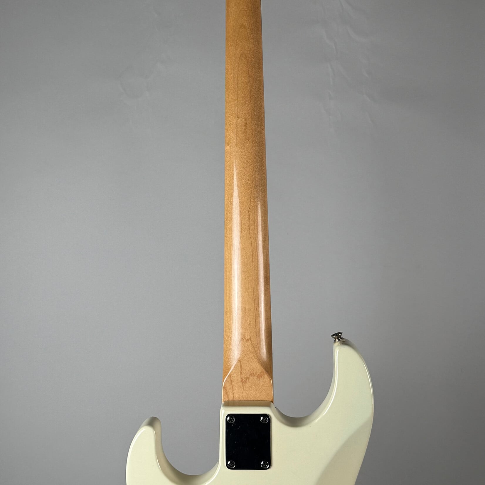 Fender 1991 Fender Prodigy Bass White
