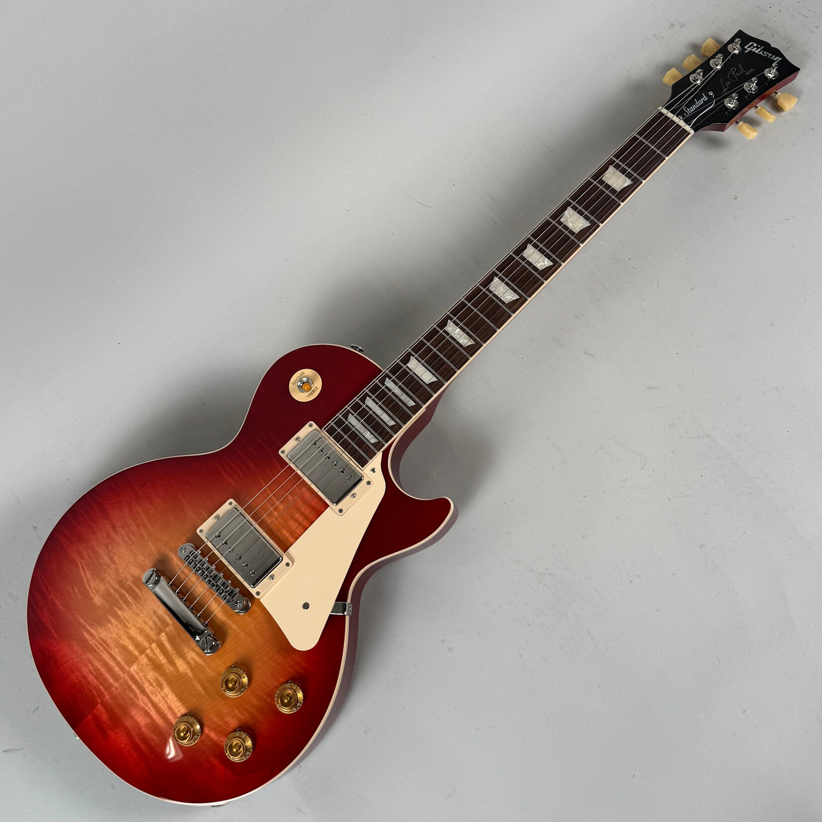 Gibson 2025 Gibson Les Paul Paul Standard Cherry Sunburst