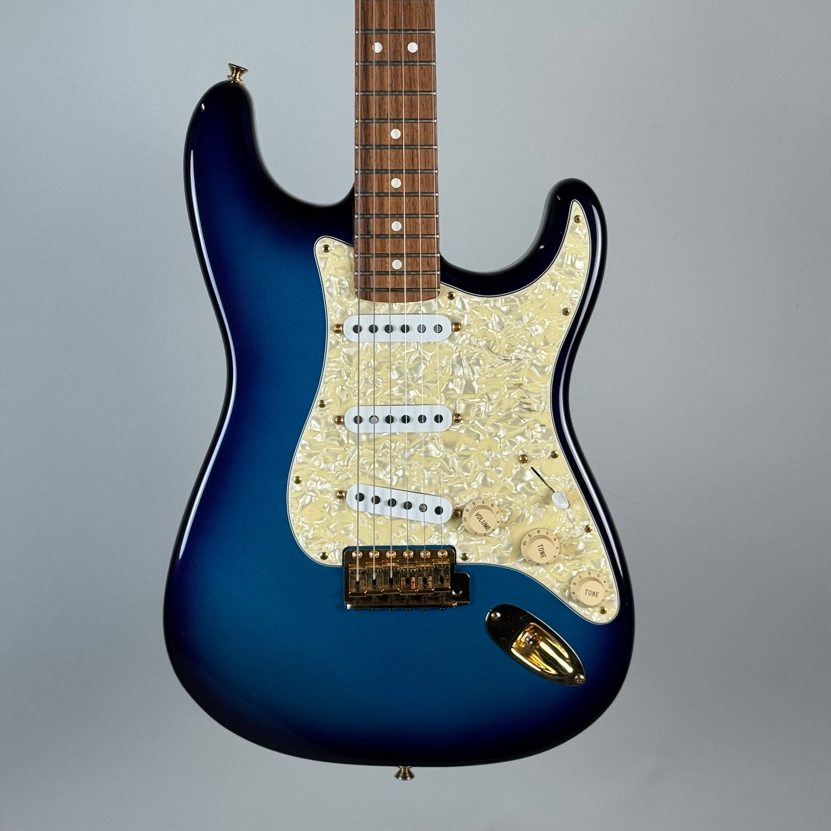 Fender 1996 Fender Bonnie Raitt Custom Shop Stratocaster 24 of 200