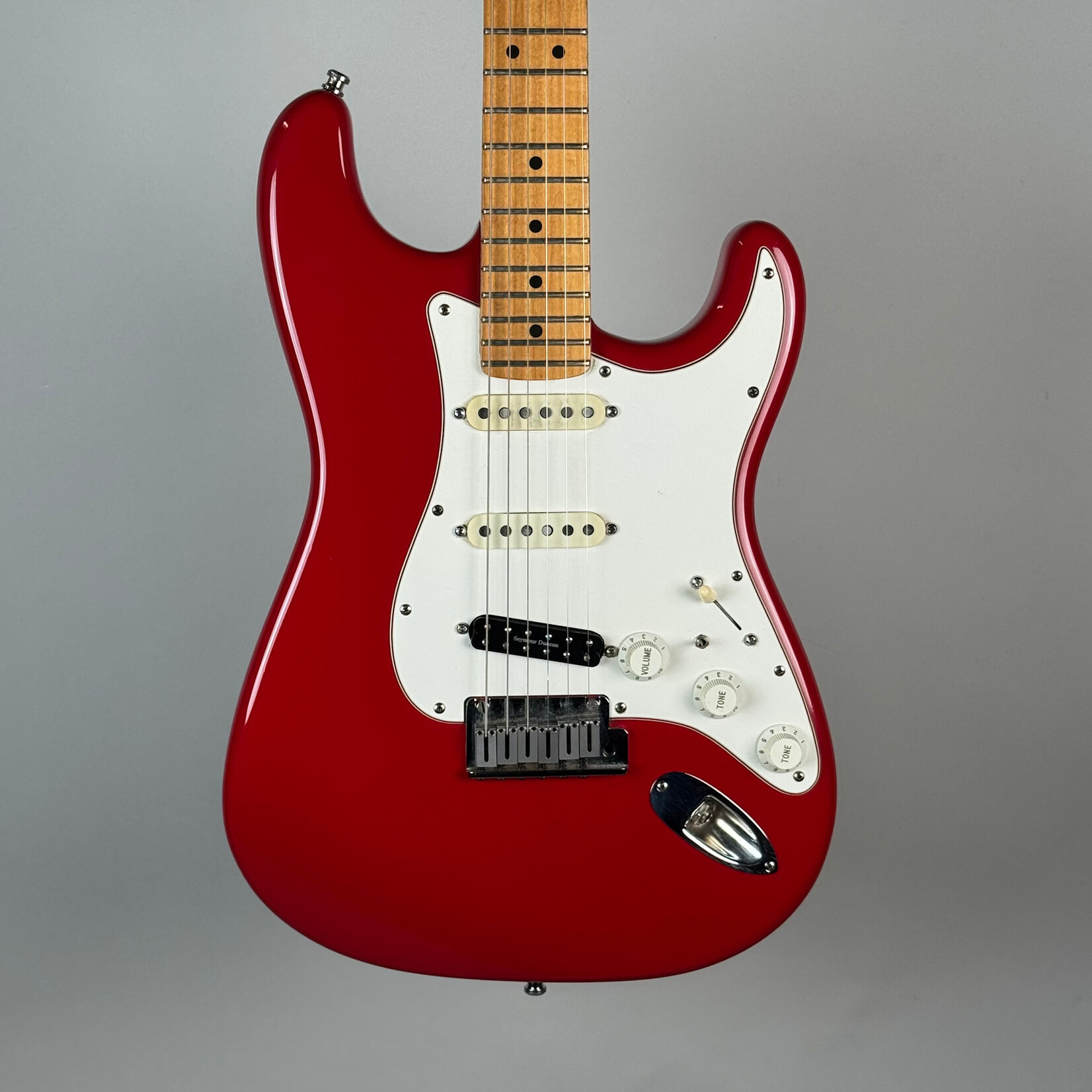 Fender mid-80's Fender American Stratocaster Standard Torino Red (bridge humbucker, coil split)