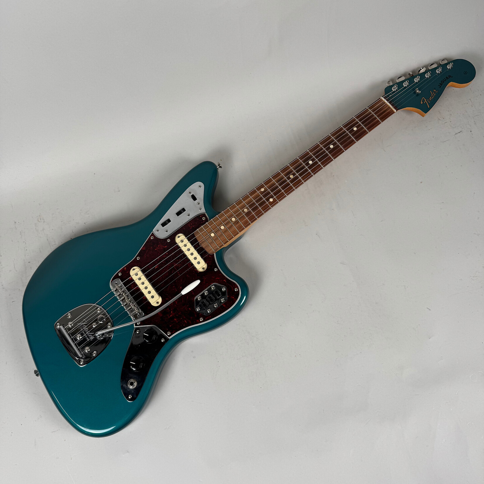 Fender 2020 Fender Vintera 60's Jaguar Ocean Turquoise