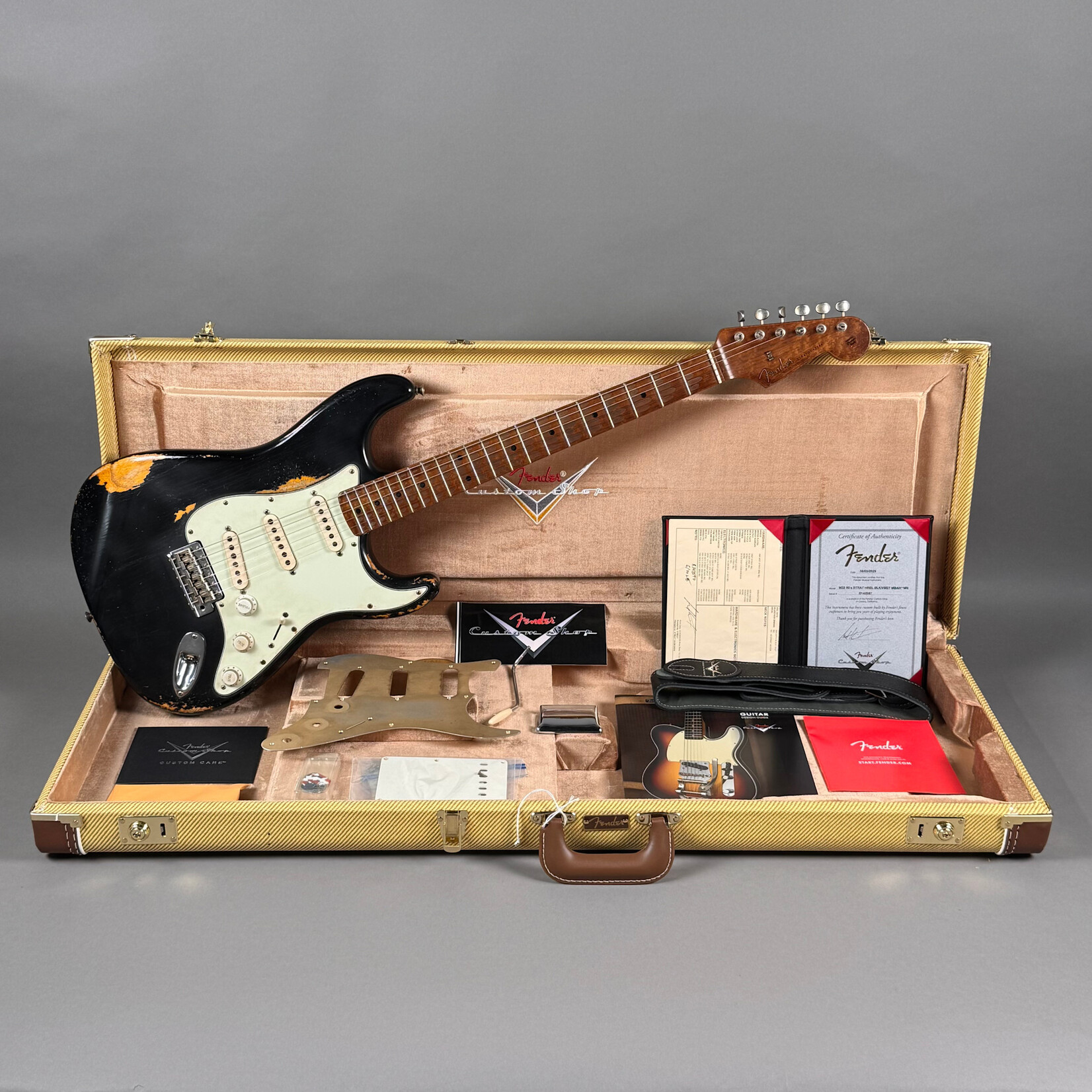Fender 2025 Fender Andy Hicks Masterbuilt 50's Stratocaster Heavy Relic Black Over Sunburst
