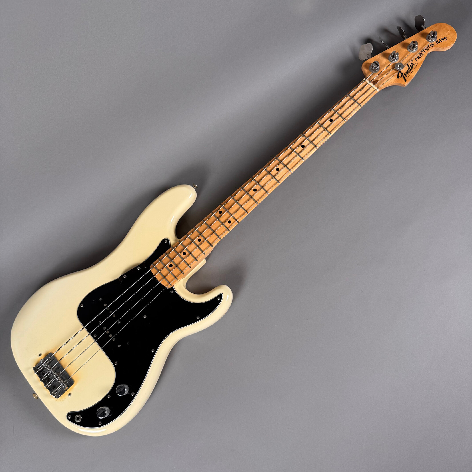Fender 1975 Fender Precision Bass Olympic White